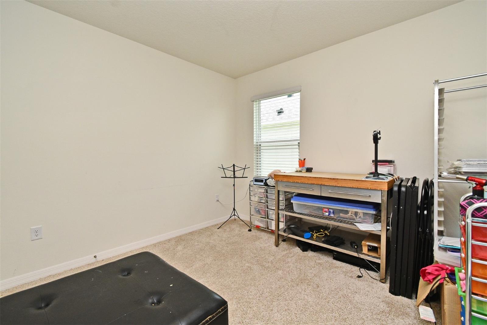 Image 9 of 49 For 440 Baroness Way