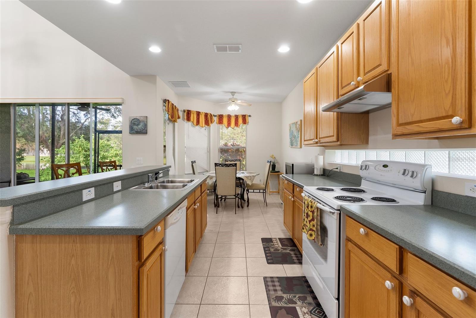 Image 12 of 32 For 9432 Pecky Cypress Way