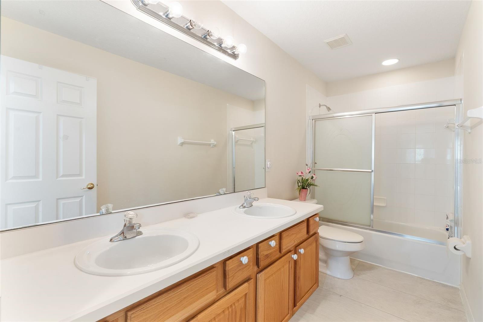 Image 17 of 32 For 9432 Pecky Cypress Way
