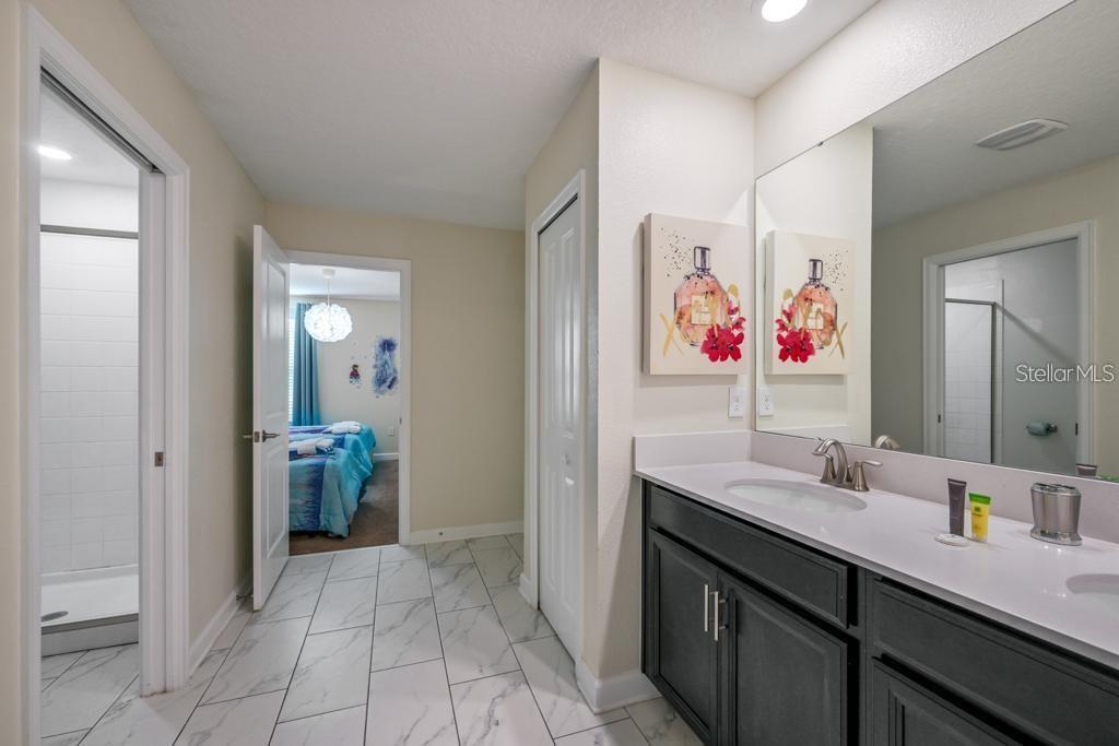 Image 16 of 53 For 4532 Target Boulevard