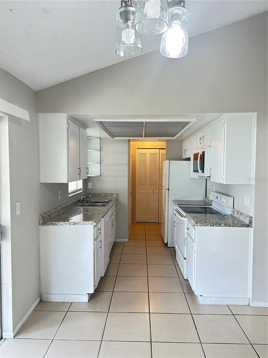 Image 21 of 21 For 2416 Alister Court