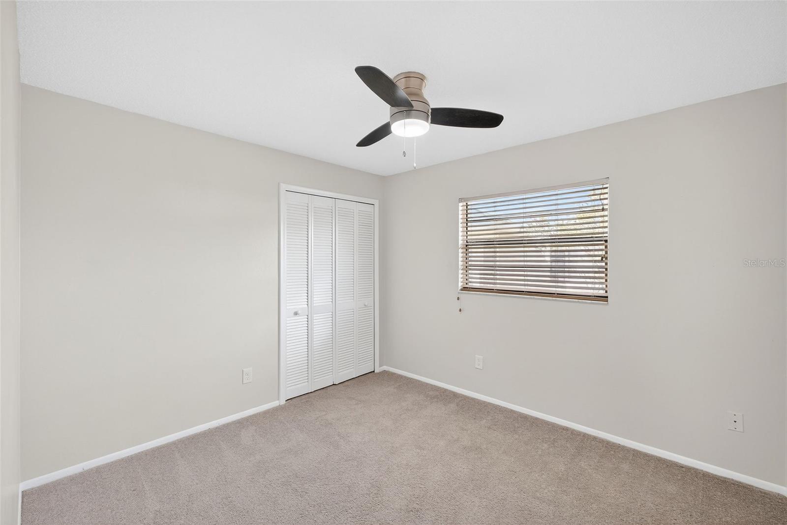 Image 17 of 33 For 1693 Canterbury Circle