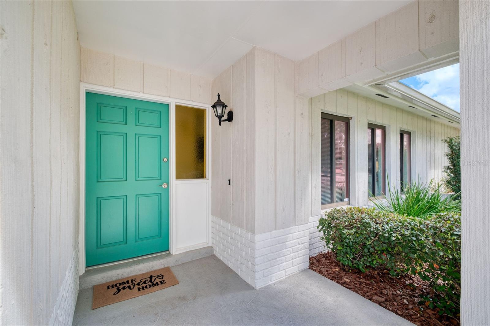 Image 24 of 33 For 1693 Canterbury Circle