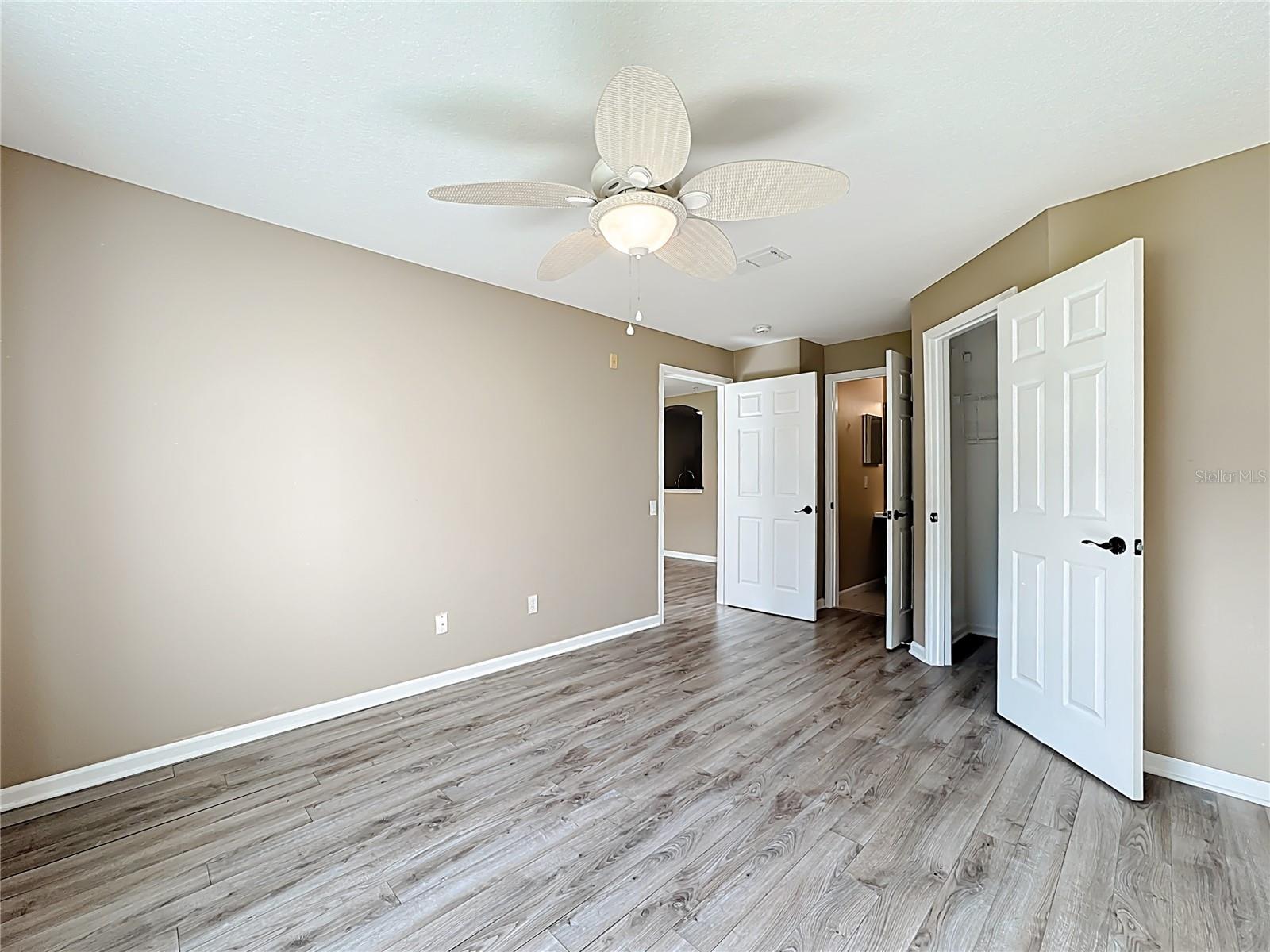 Image 33 of 71 For 3960 Southpointe Drive 515