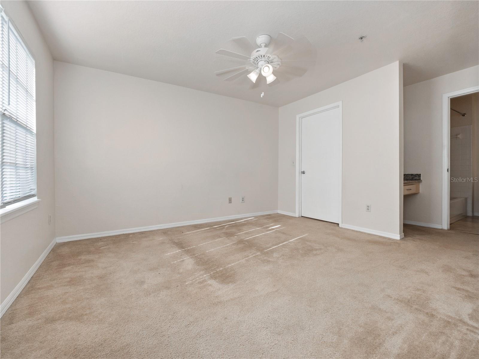 Image 10 of 22 For 7210 Westpointe Boulevard 1325