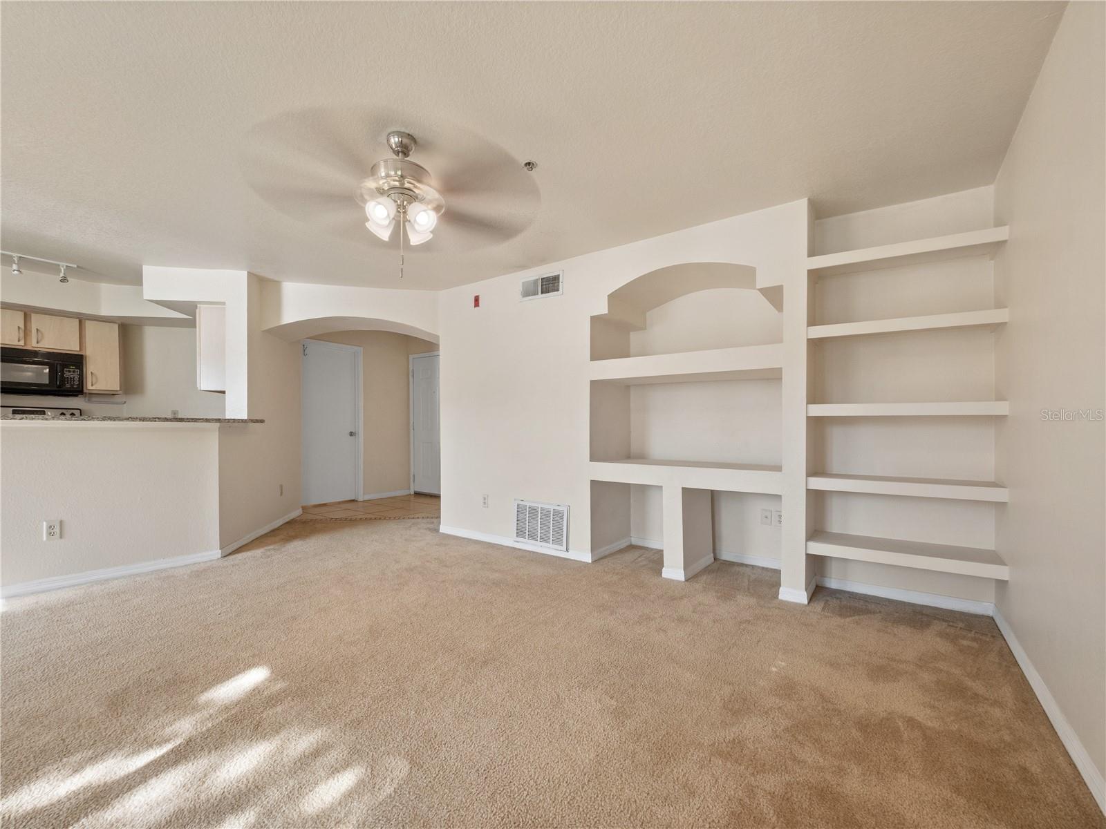 Image 6 of 22 For 7210 Westpointe Boulevard 1325