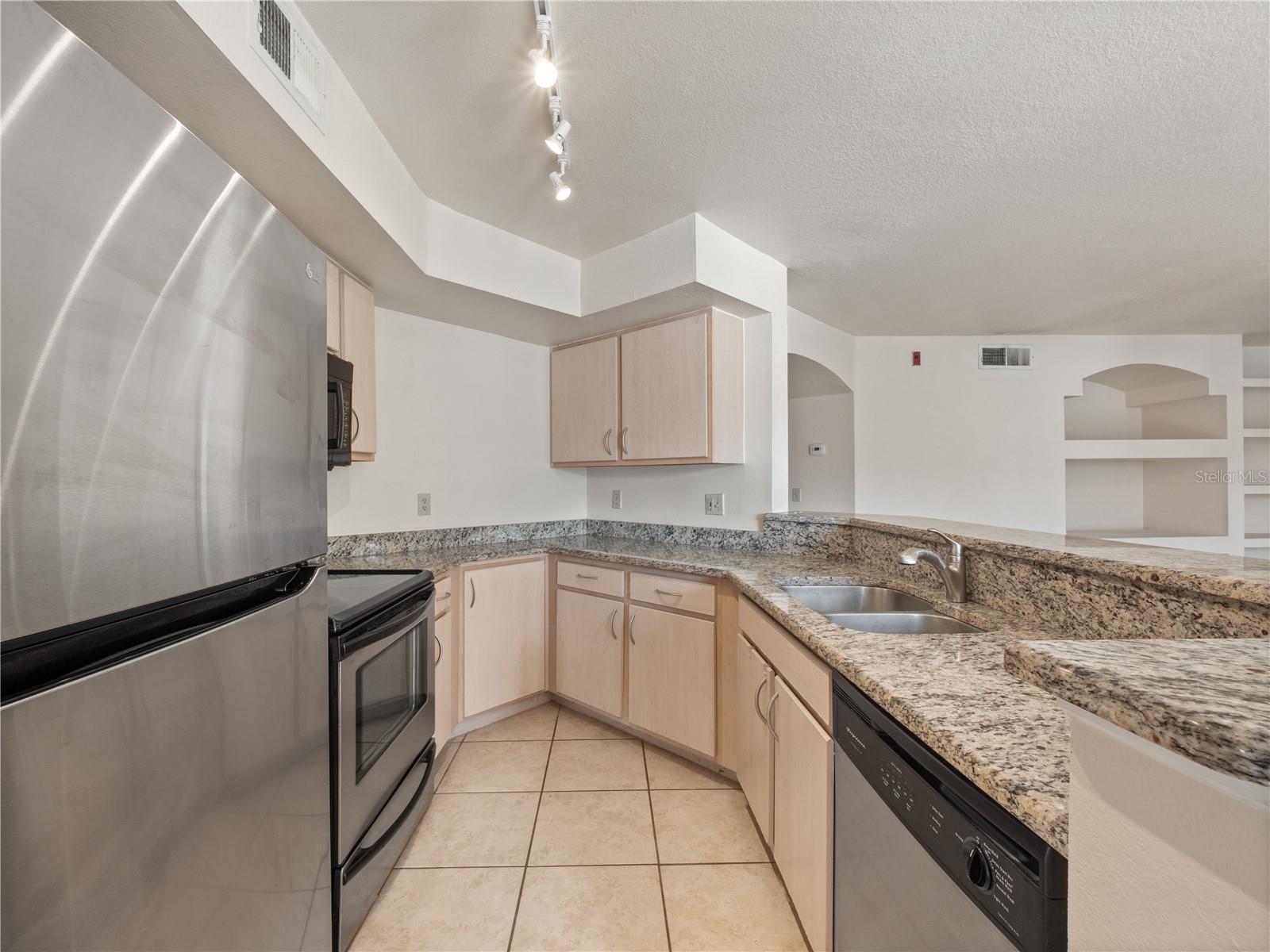 Image 7 of 22 For 7210 Westpointe Boulevard 1325