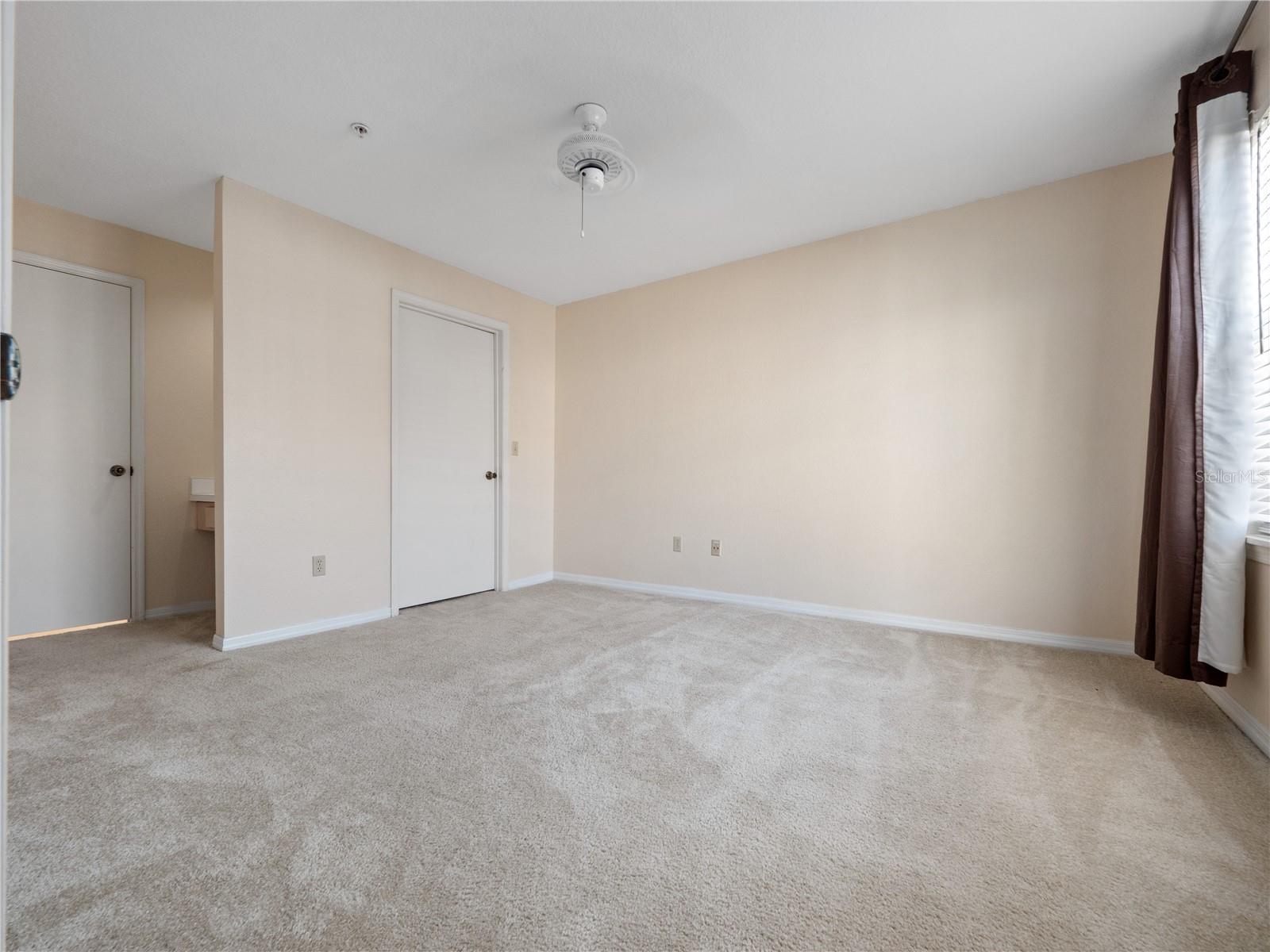 Image 11 of 22 For 7330 Westpointe Boulevard 432