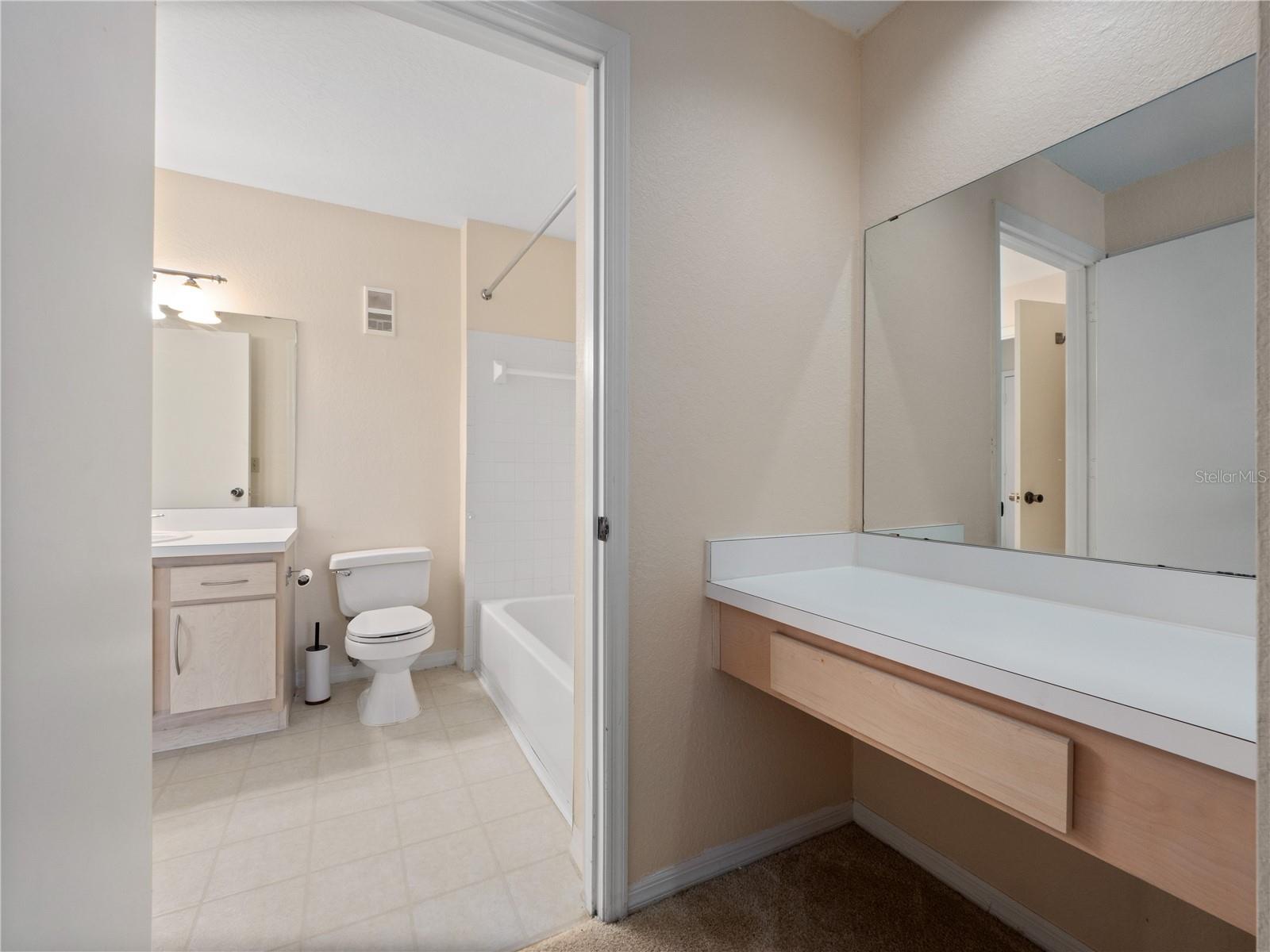 Image 12 of 22 For 7330 Westpointe Boulevard 432