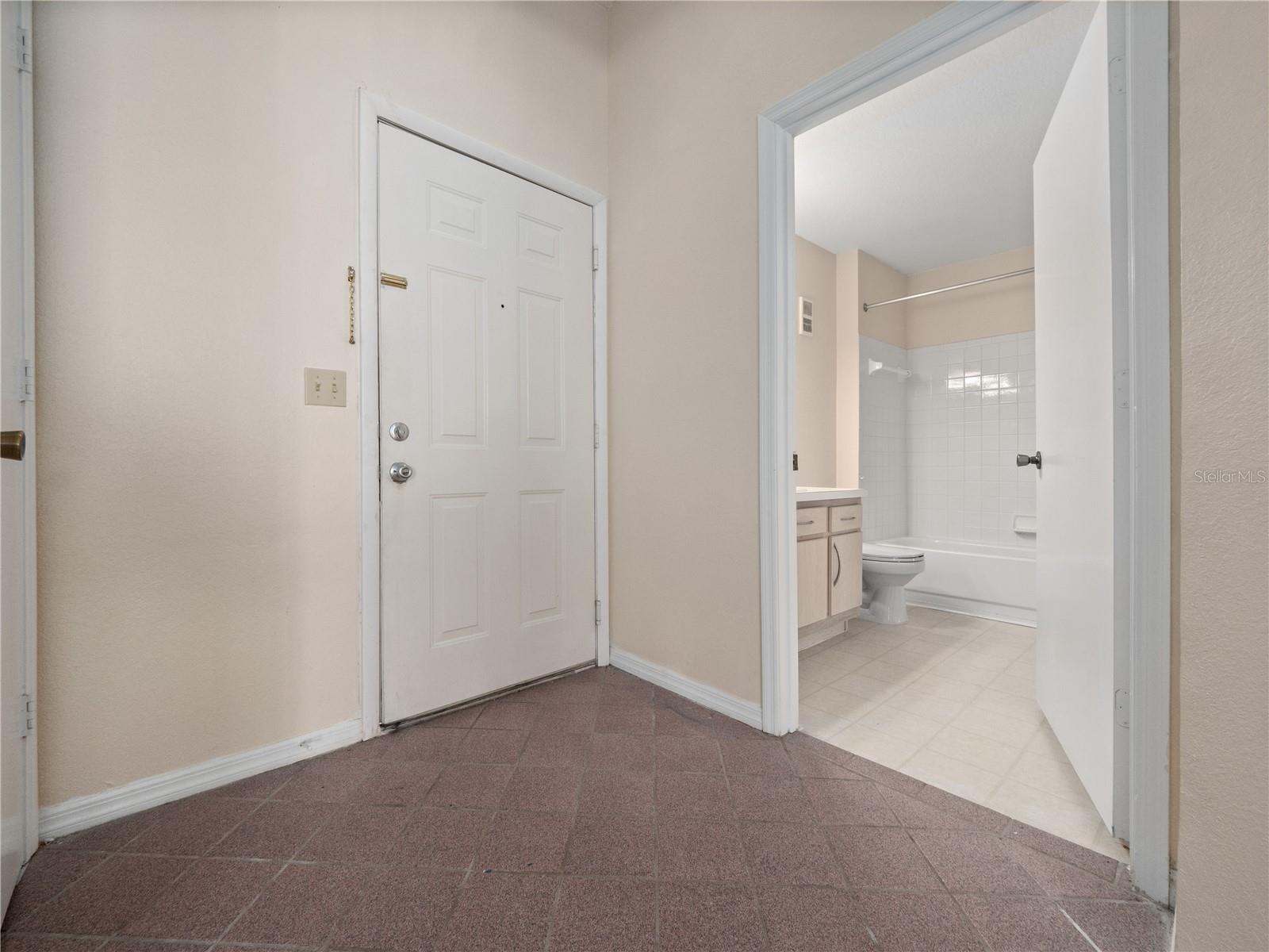 Image 13 of 22 For 7330 Westpointe Boulevard 432