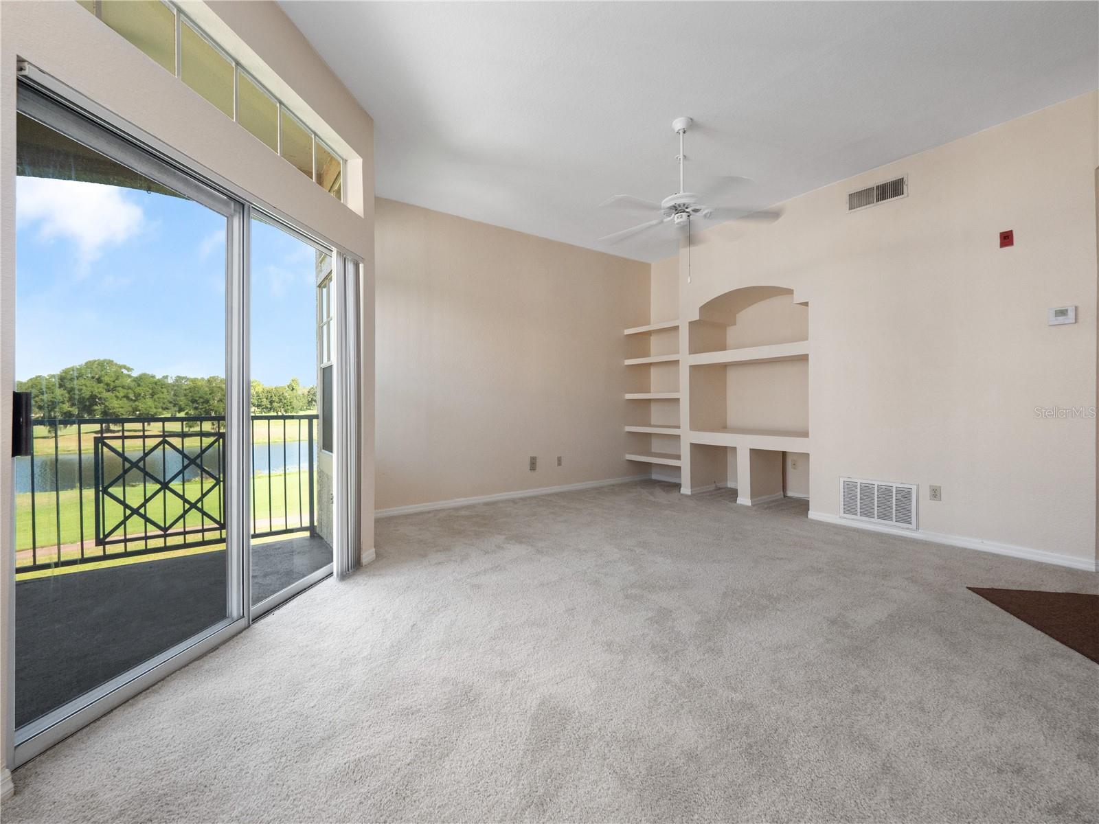 Image 4 of 22 For 7330 Westpointe Boulevard 432