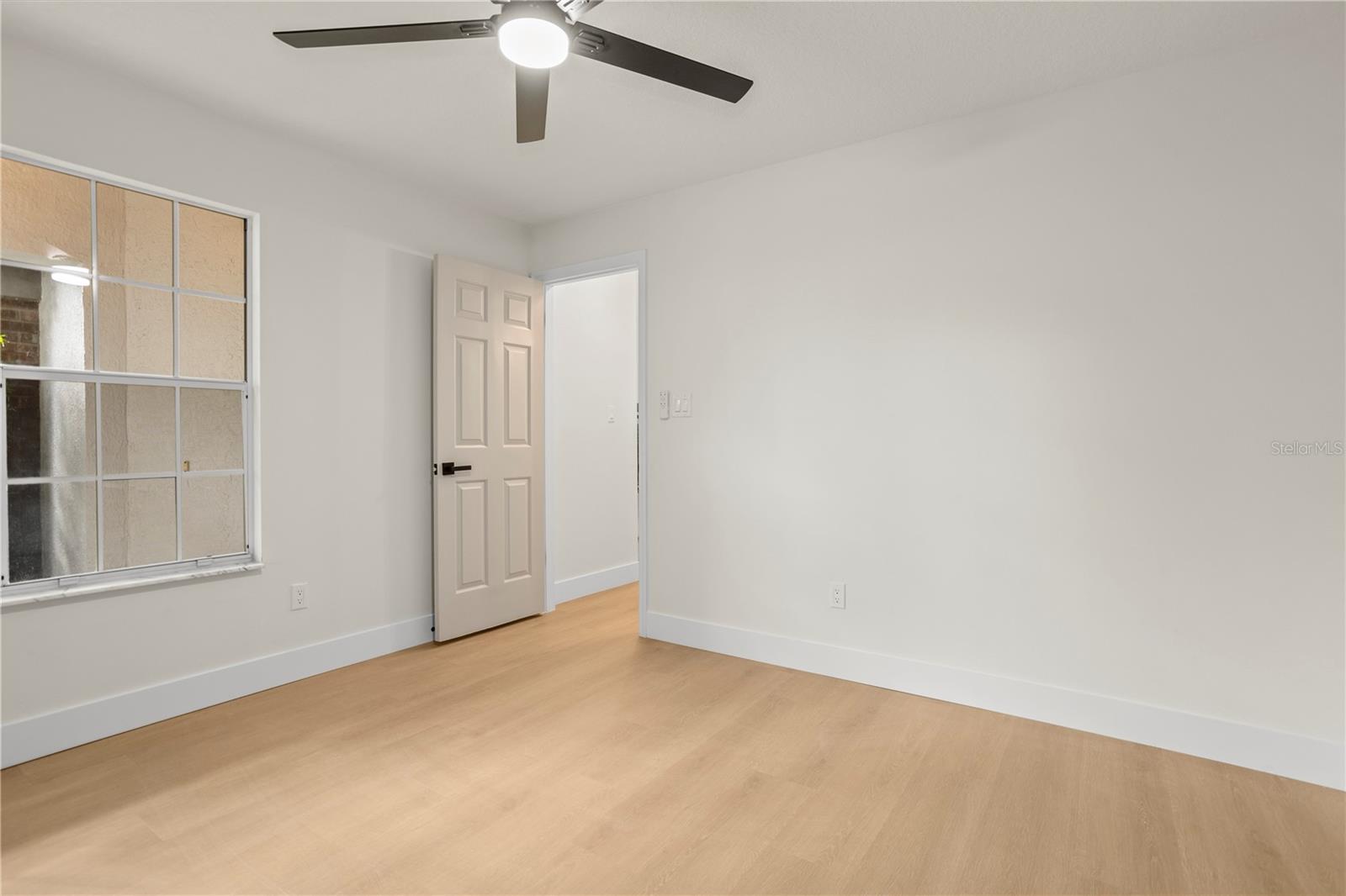 Image 27 of 33 For 694 Andover Circle