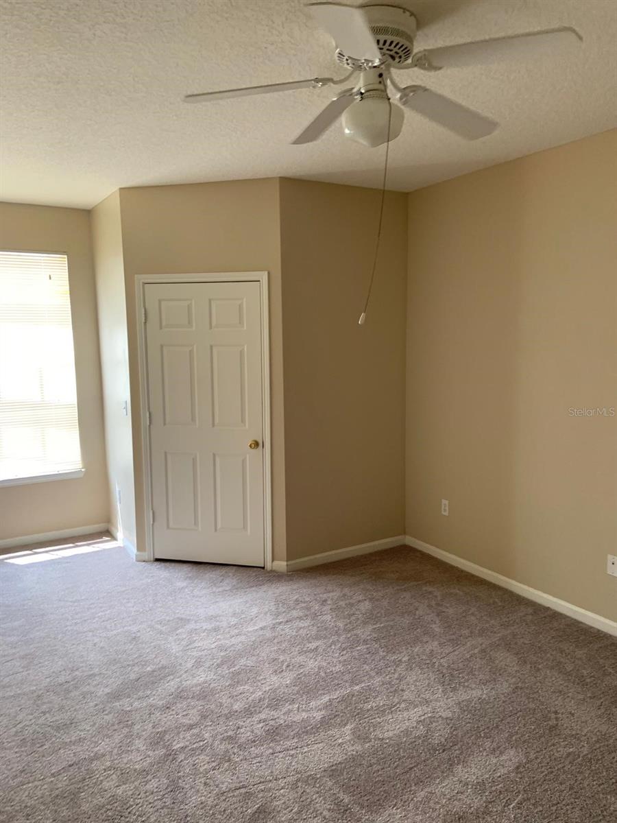 Image 12 of 25 For 14316 Fredricksburg Drive 518