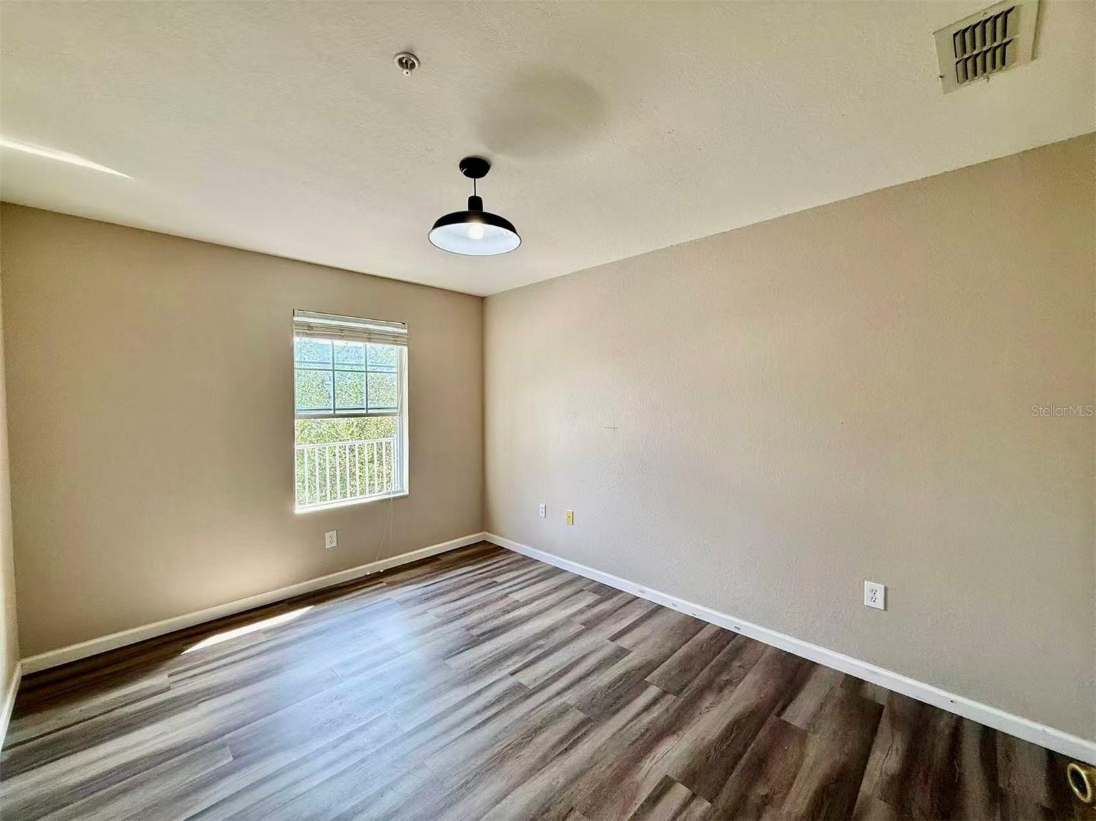 Image 15 of 24 For 13832 Dove Wing Court