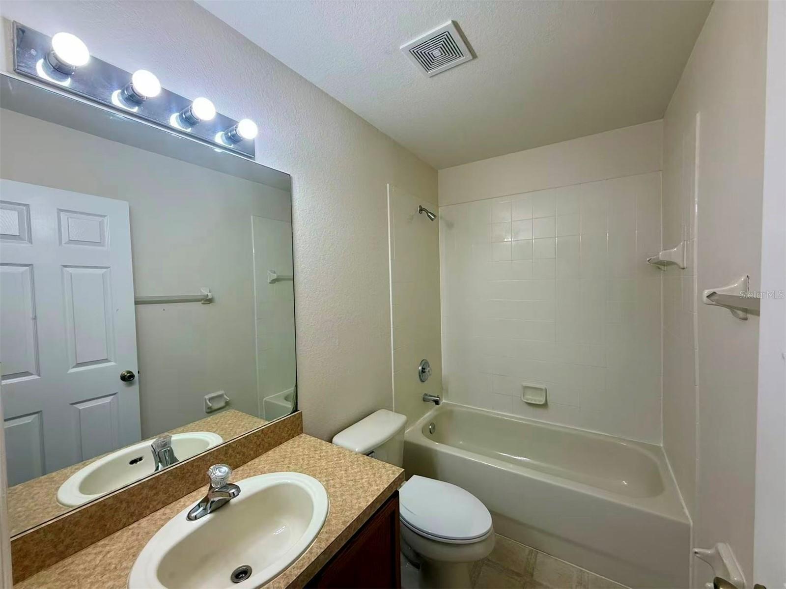 Image 17 of 24 For 13832 Dove Wing Court