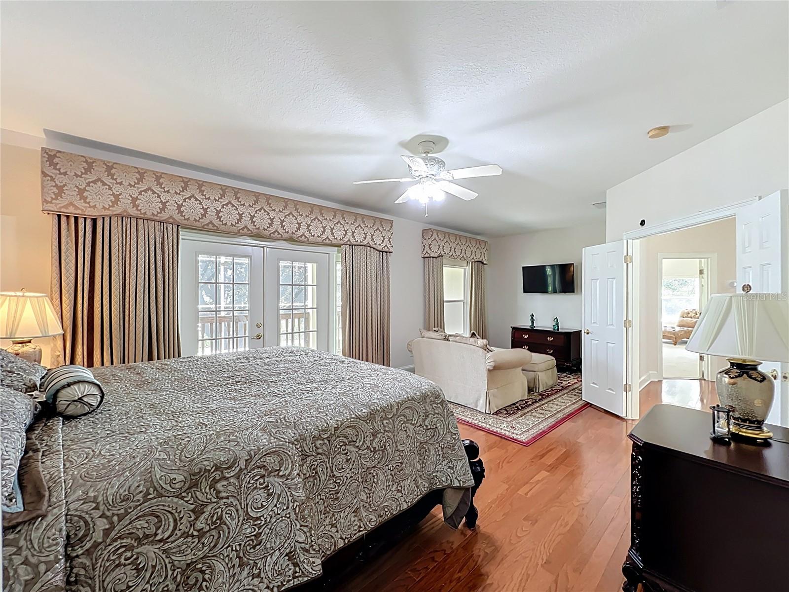 Image 29 of 77 For 16915 Winter Road