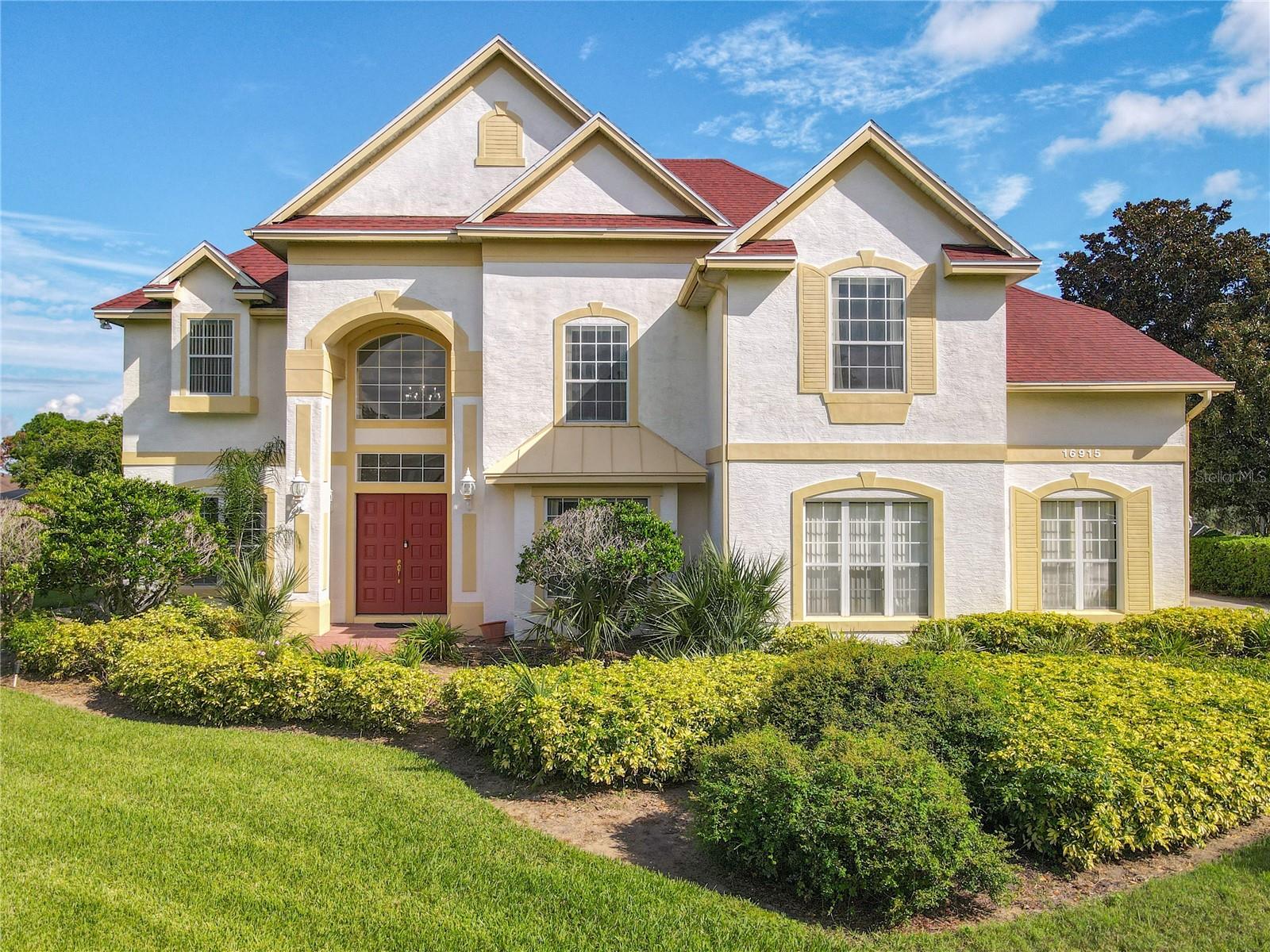 Image 6 of 77 For 16915 Winter Road