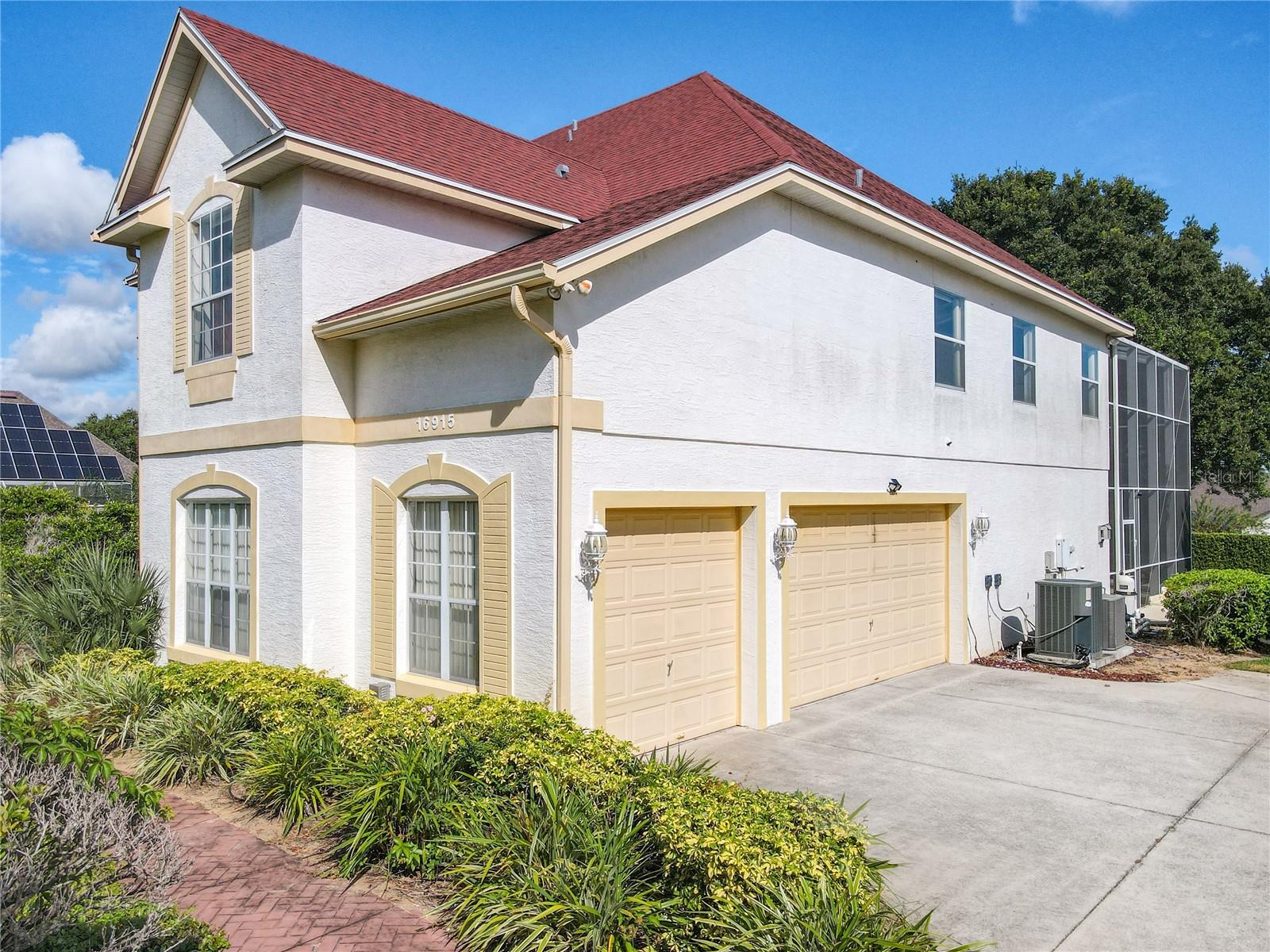 Image 9 of 77 For 16915 Winter Road