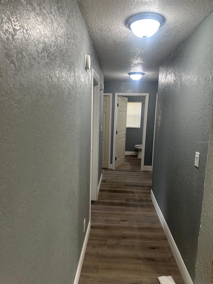 Image 6 of 6 For 724 Grove Avenue