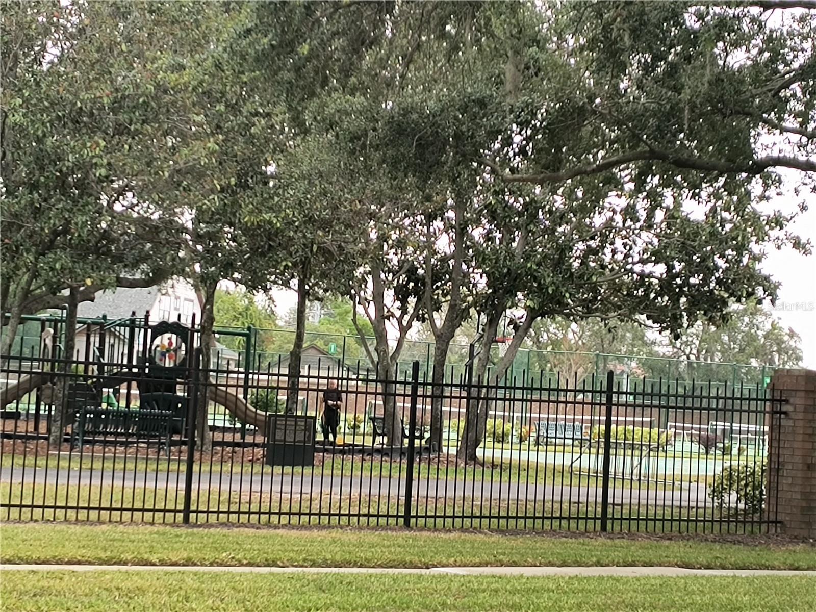 Image 25 of 25 For 10607 Woodchase Circle