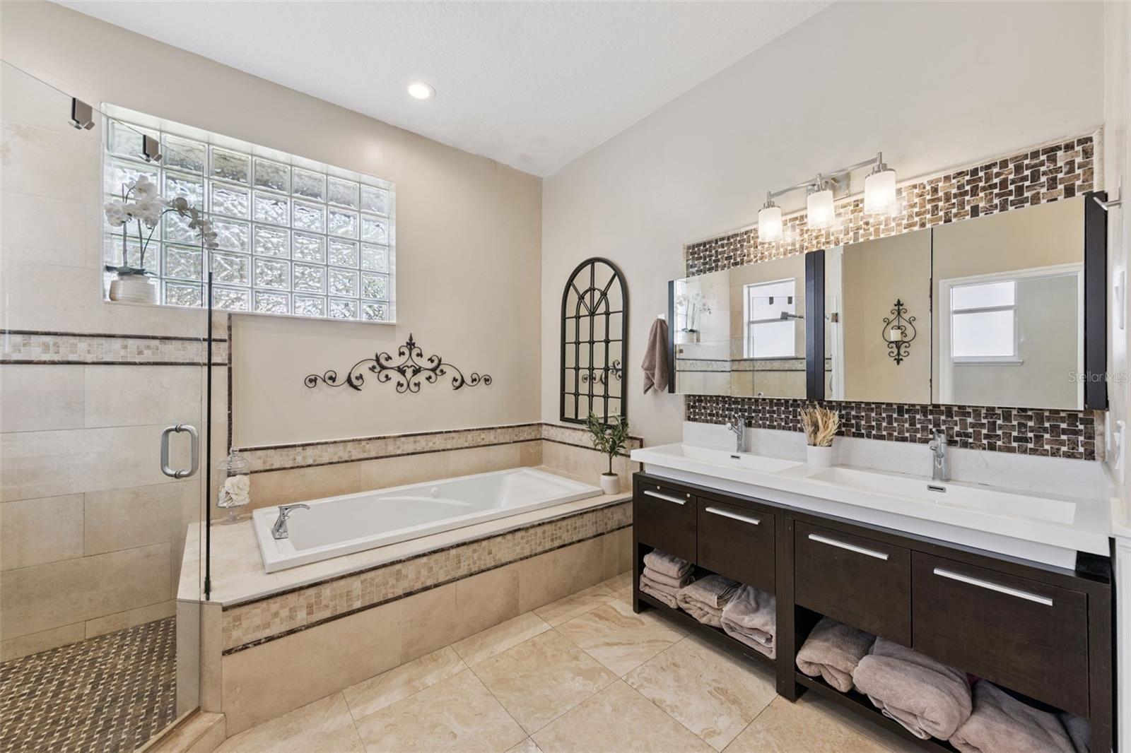 Image 17 of 47 For 3057 Zaharias Drive