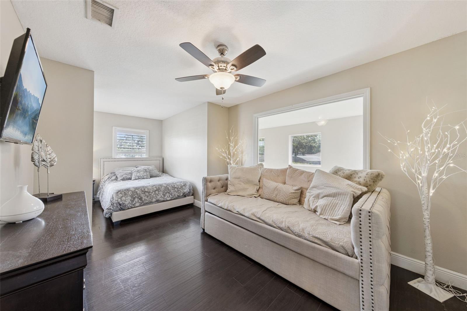 Image 21 of 47 For 3057 Zaharias Drive