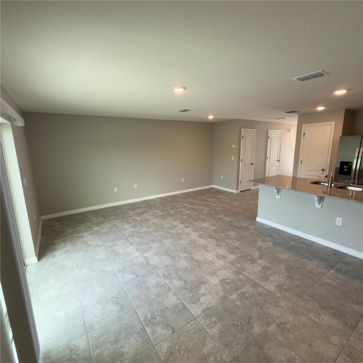 Image 5 of 18 For 542 Zinfandel Drive