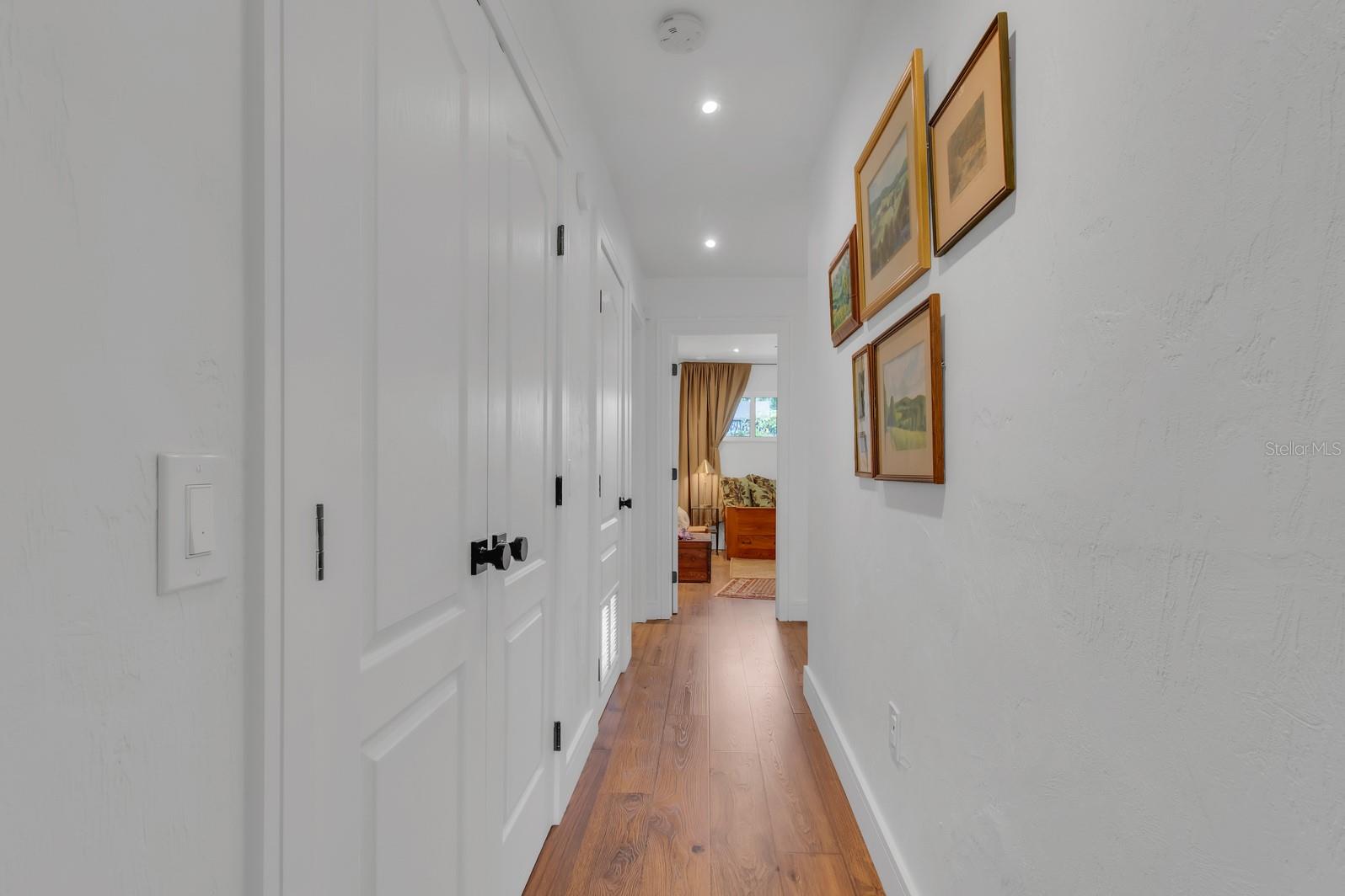 Image 38 of 80 For 211 Royal Oaks Circle