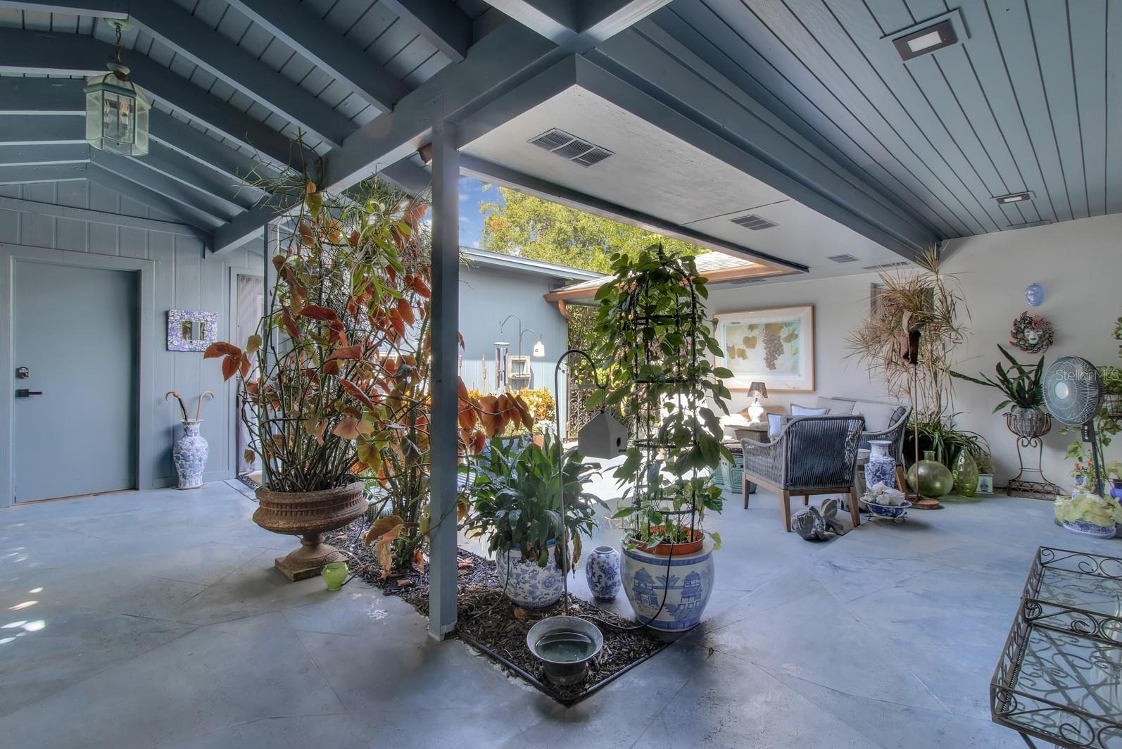 Image 49 of 80 For 211 Royal Oaks Circle