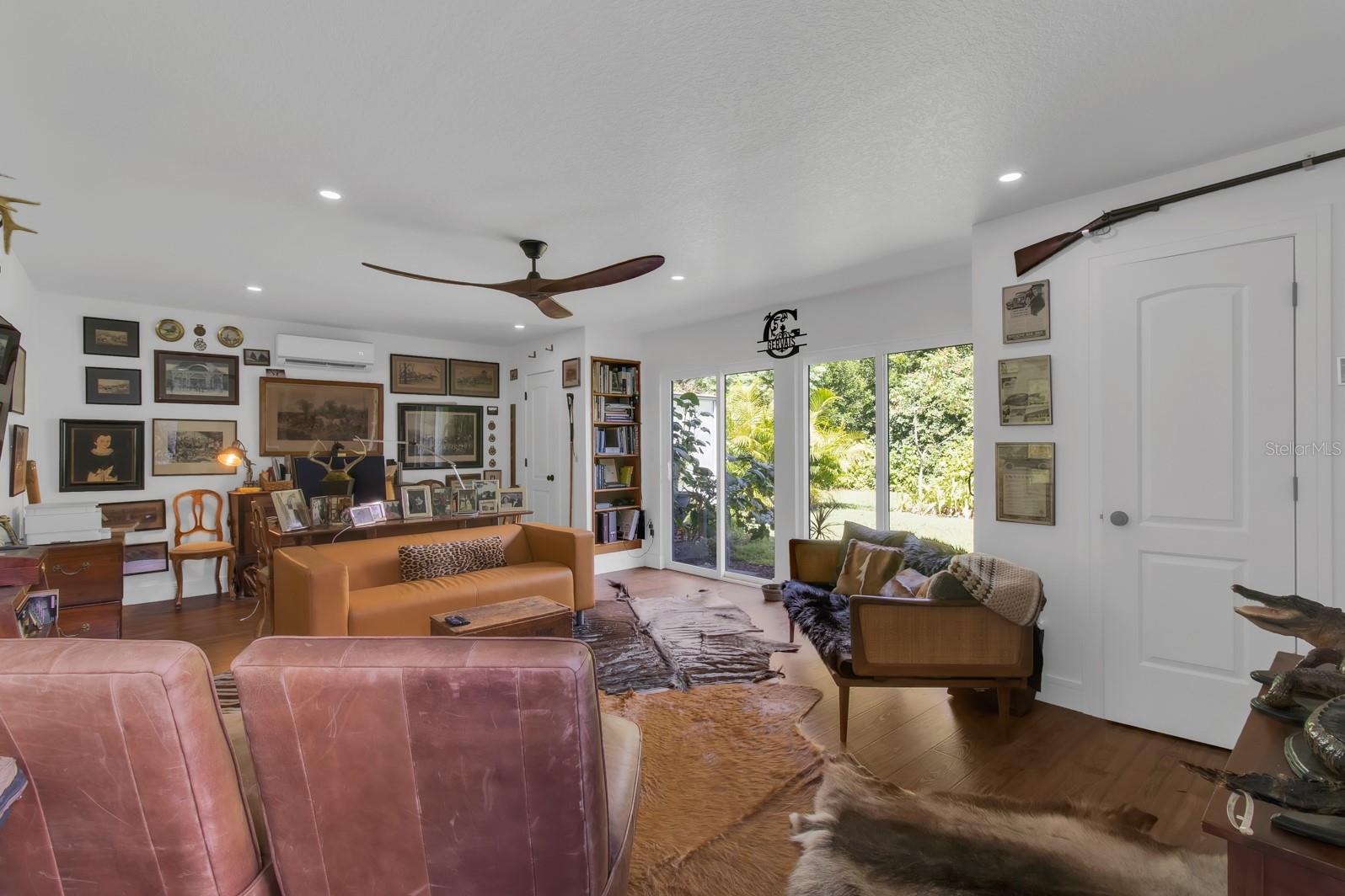Image 56 of 80 For 211 Royal Oaks Circle