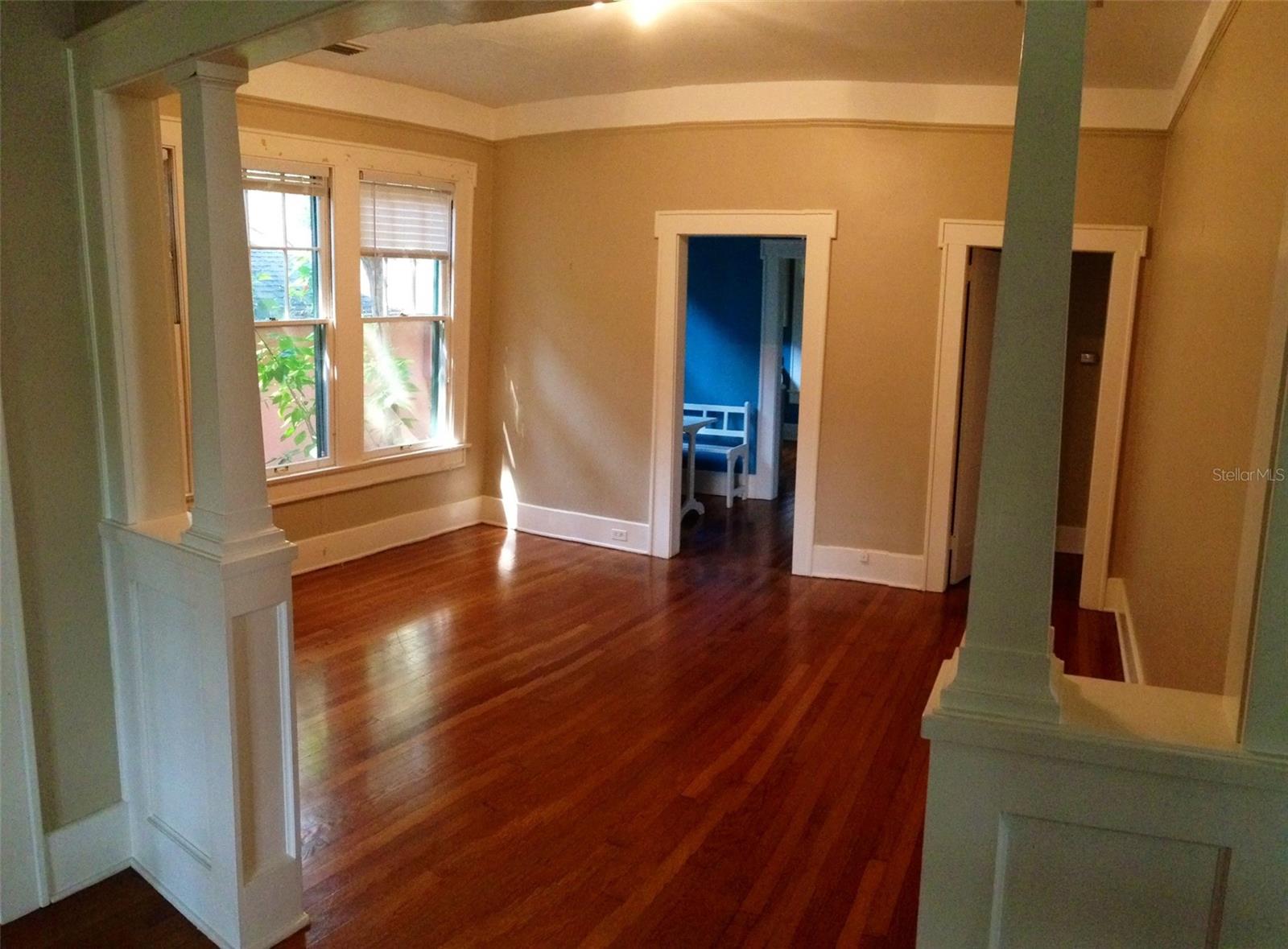 Image 7 of 26 For 120 Thornton Avenue