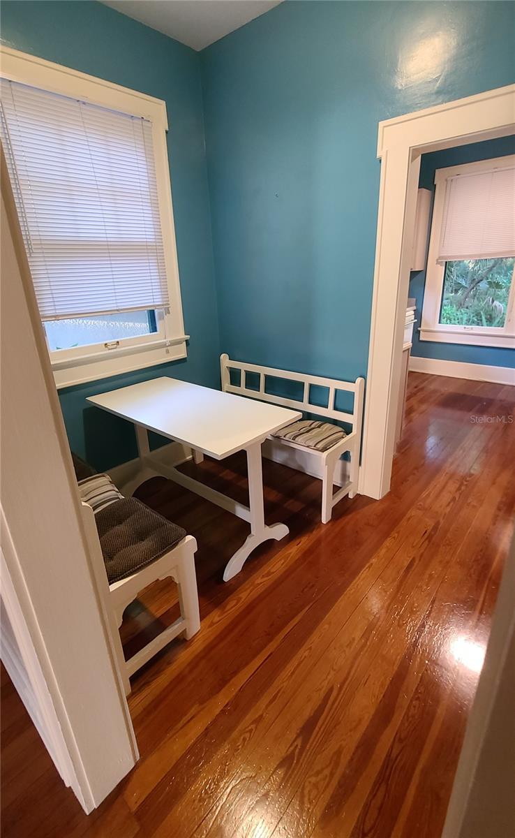 Image 8 of 26 For 120 Thornton Avenue