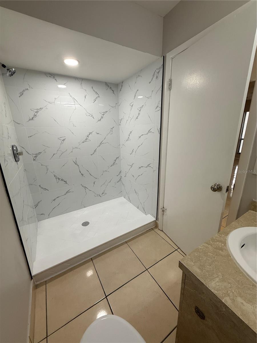 Image 14 of 50 For 4320 Middlebrook Road 2