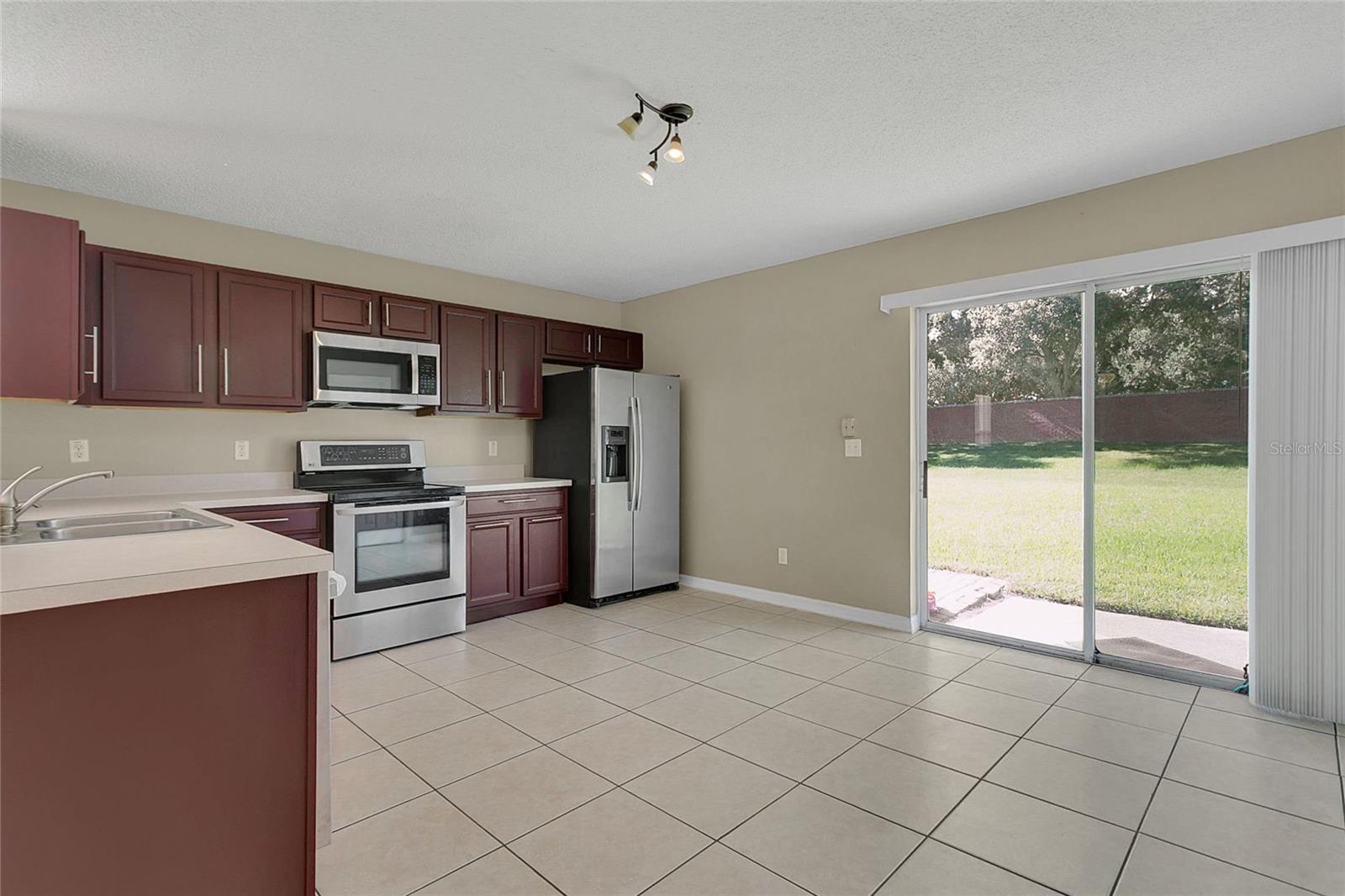 Image 7 of 23 For 938 Crystal Bay Lane