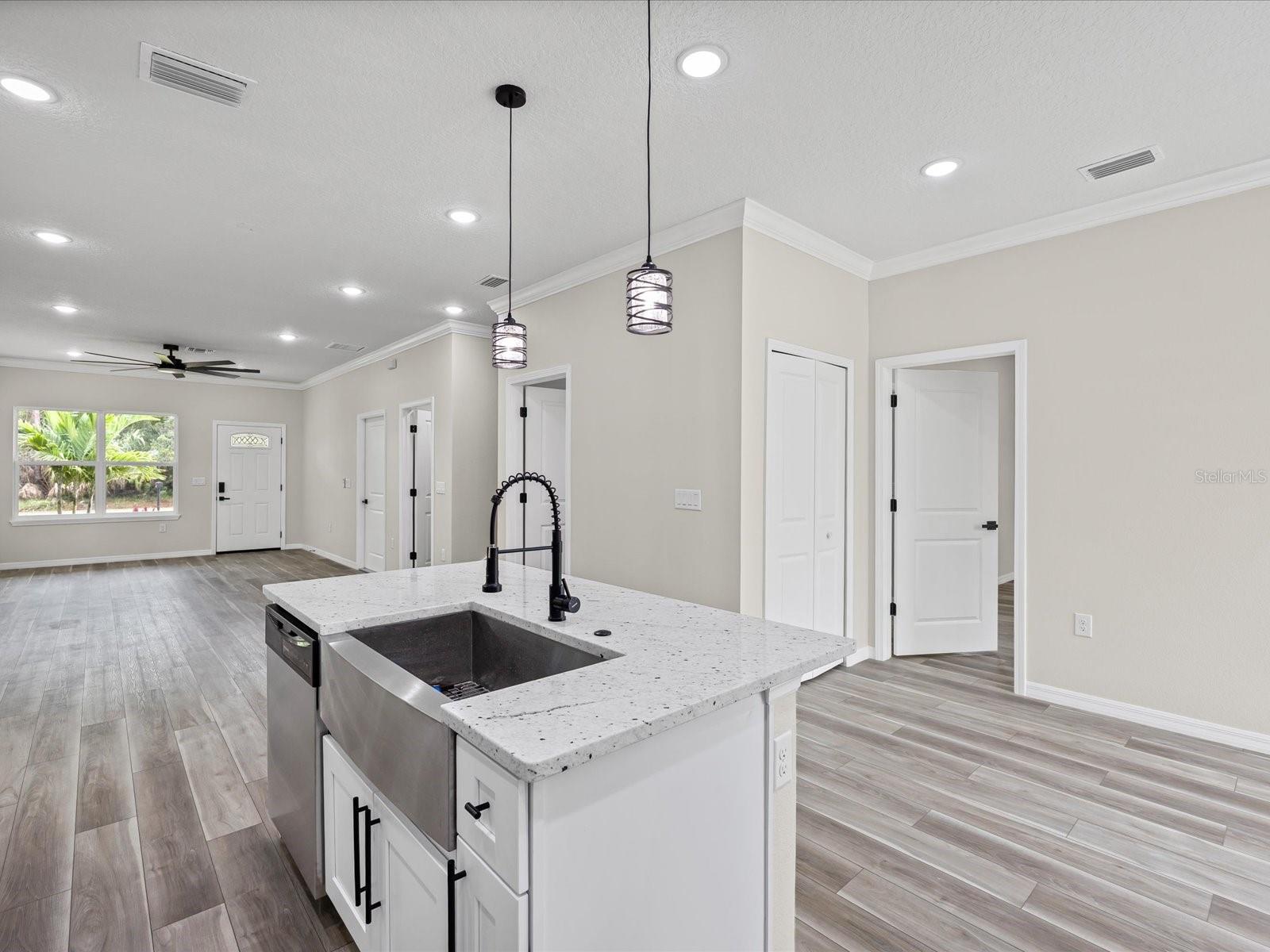 Image 10 of 31 For 2442 Rightway Street