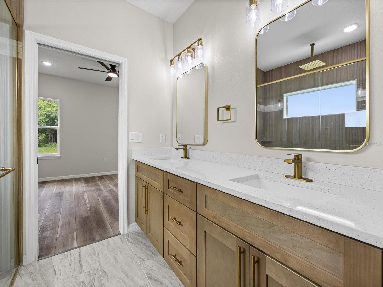 Image 17 of 31 For 2442 Rightway Street