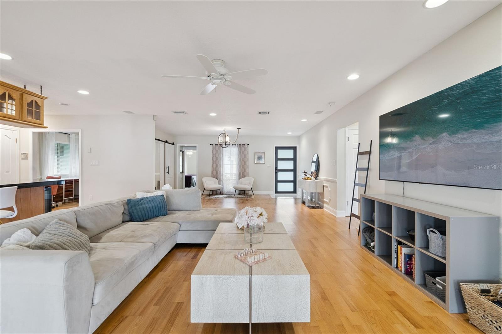 Image 12 of 53 For 5497 Alandale Court