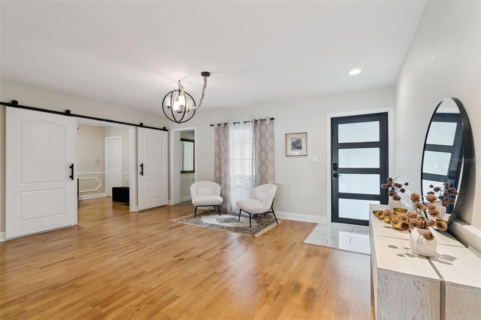 Image 14 of 53 For 5497 Alandale Court