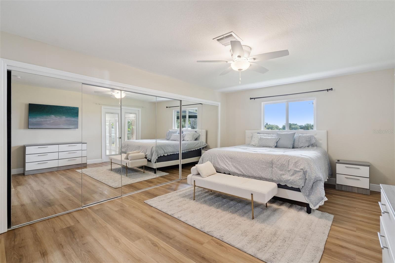 Image 19 of 53 For 5497 Alandale Court