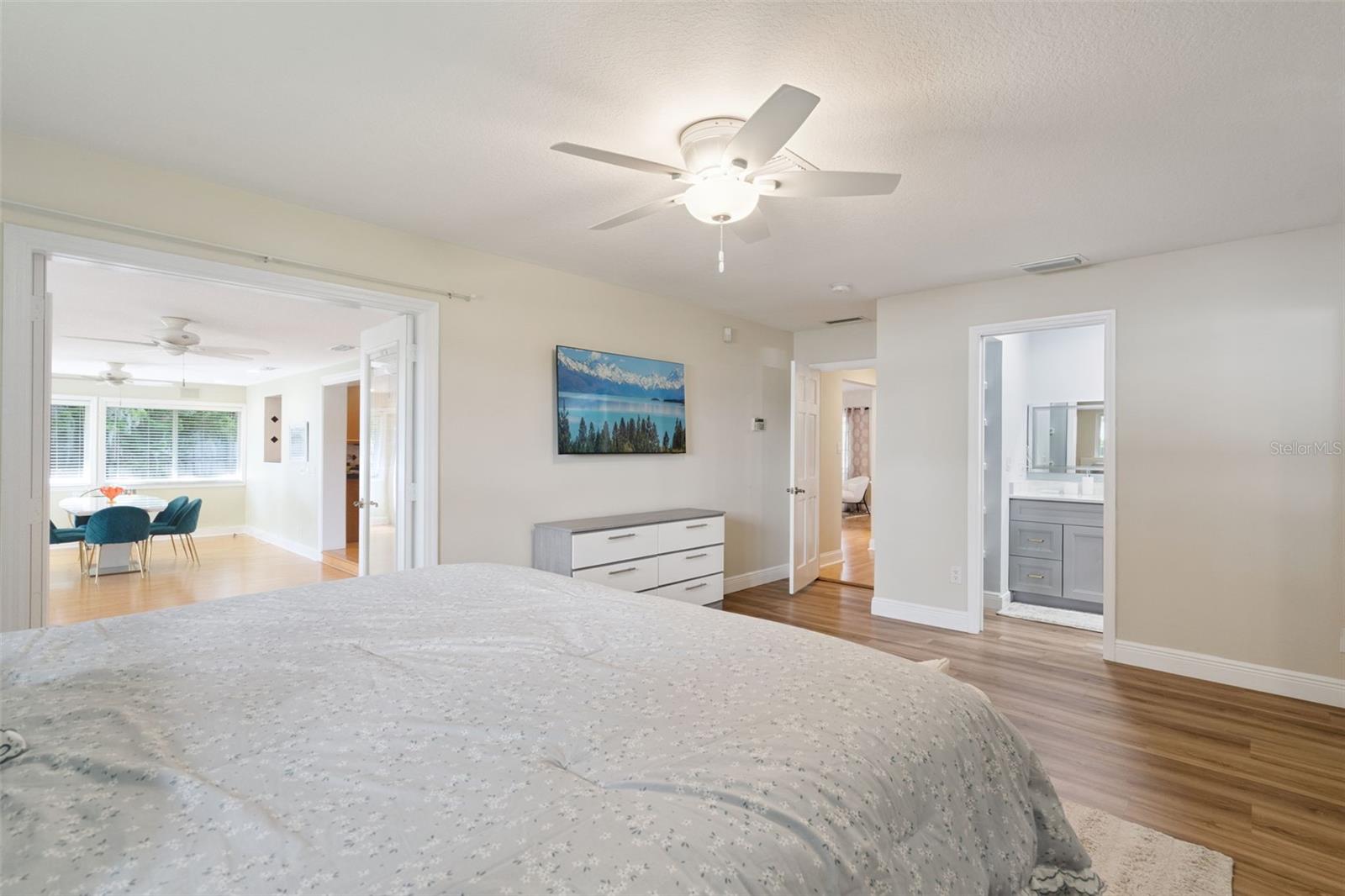 Image 21 of 53 For 5497 Alandale Court