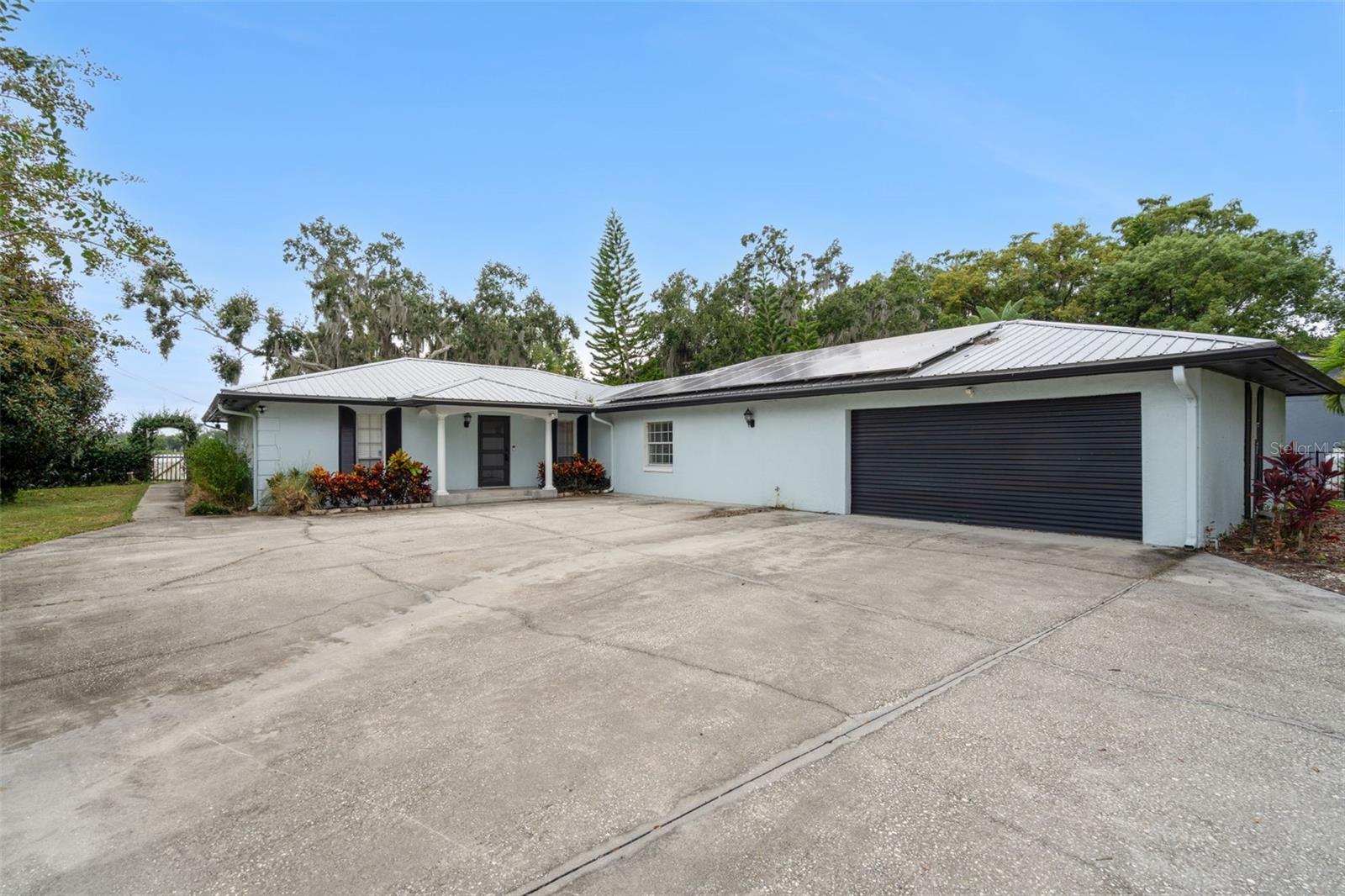Image 3 of 53 For 5497 Alandale Court
