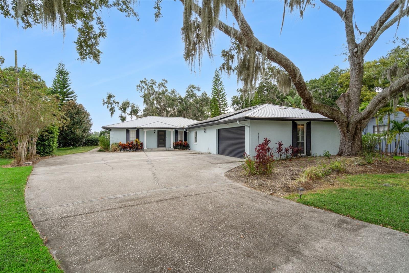 Image 5 of 53 For 5497 Alandale Court
