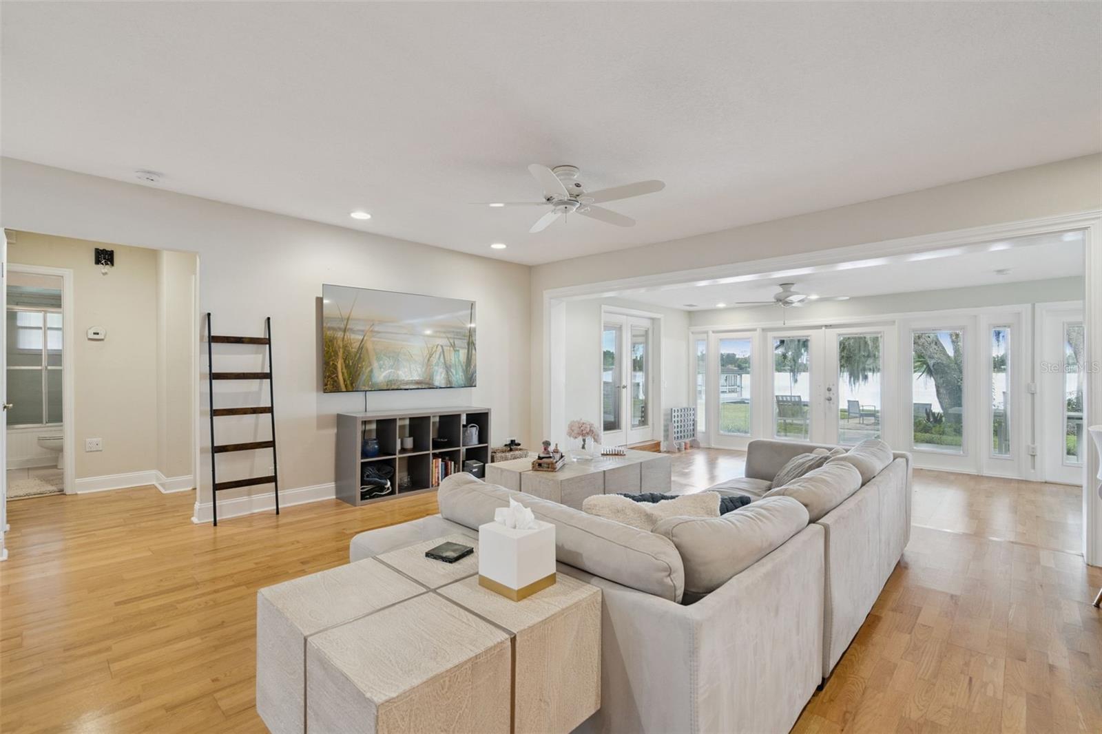 Image 9 of 53 For 5497 Alandale Court