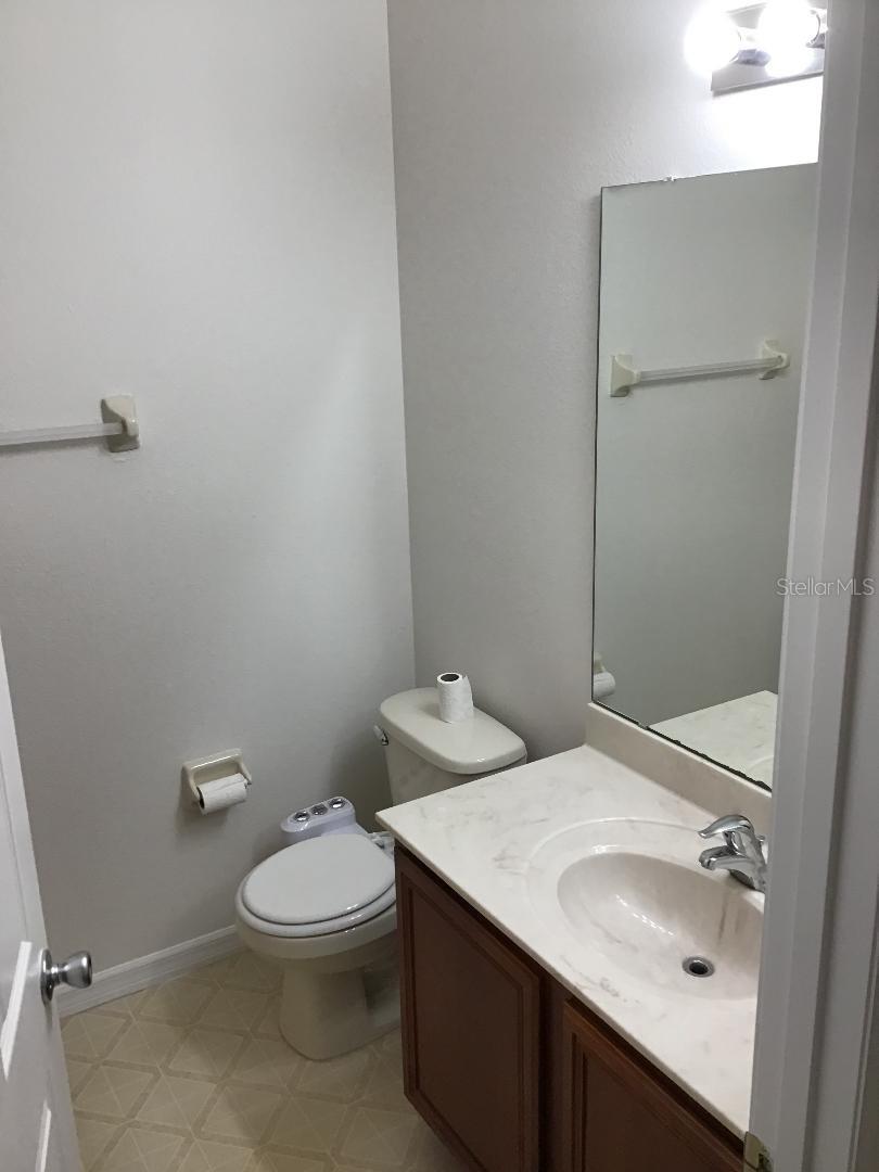Image 16 of 21 For 407 Big Sioux Court