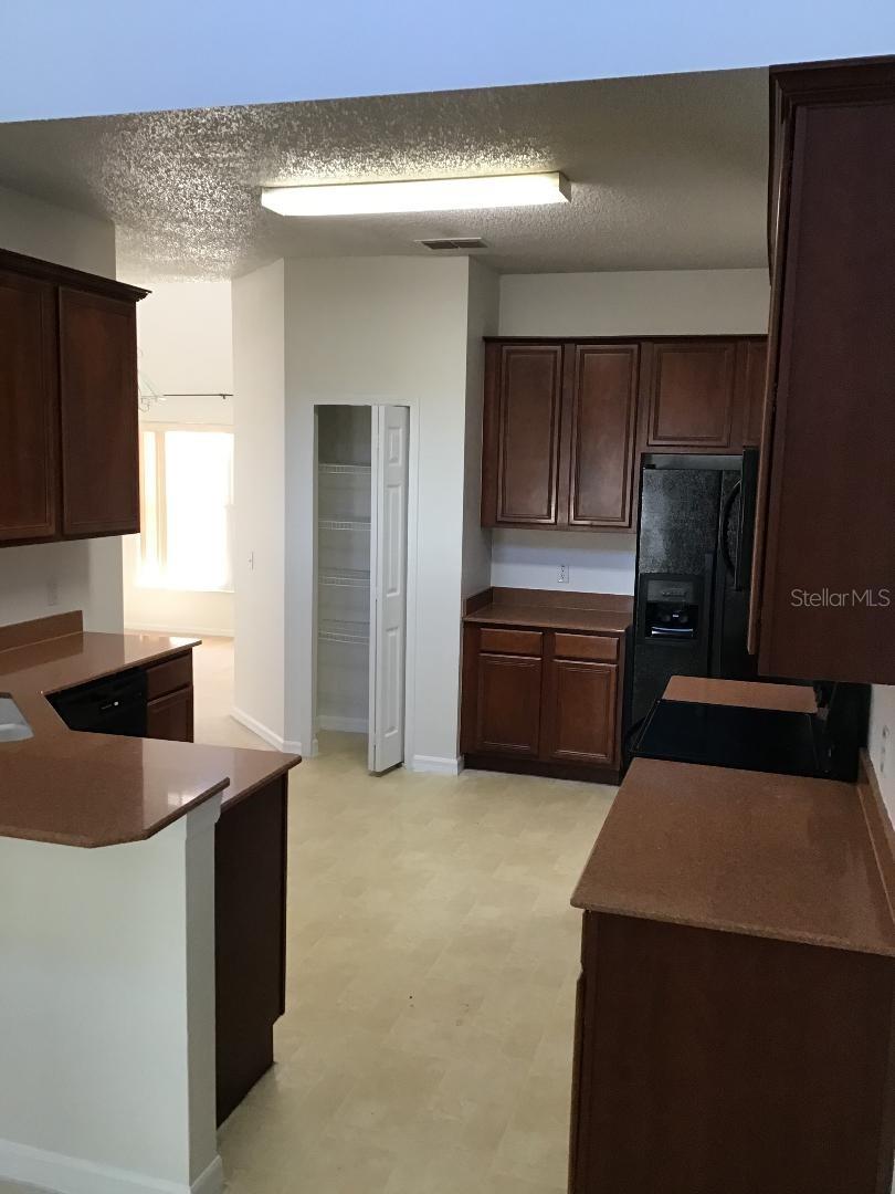 Image 7 of 21 For 407 Big Sioux Court