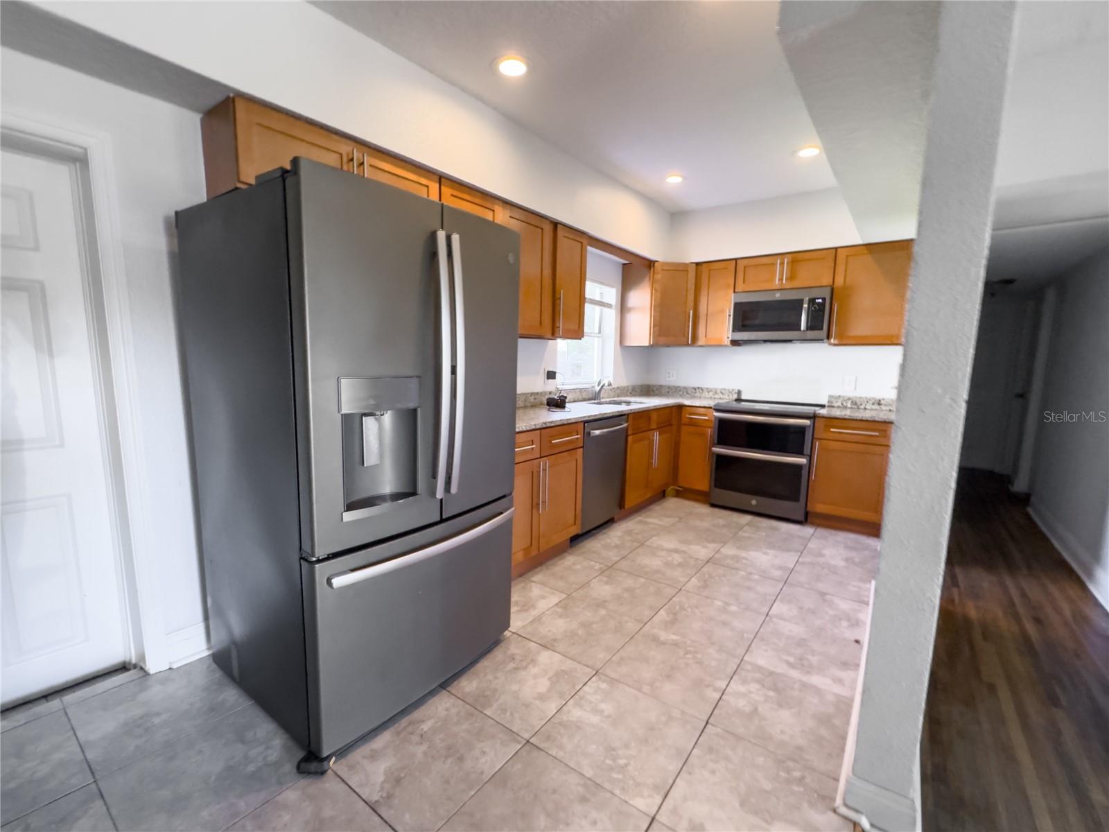 Image 12 of 42 For 901 Solandra Drive