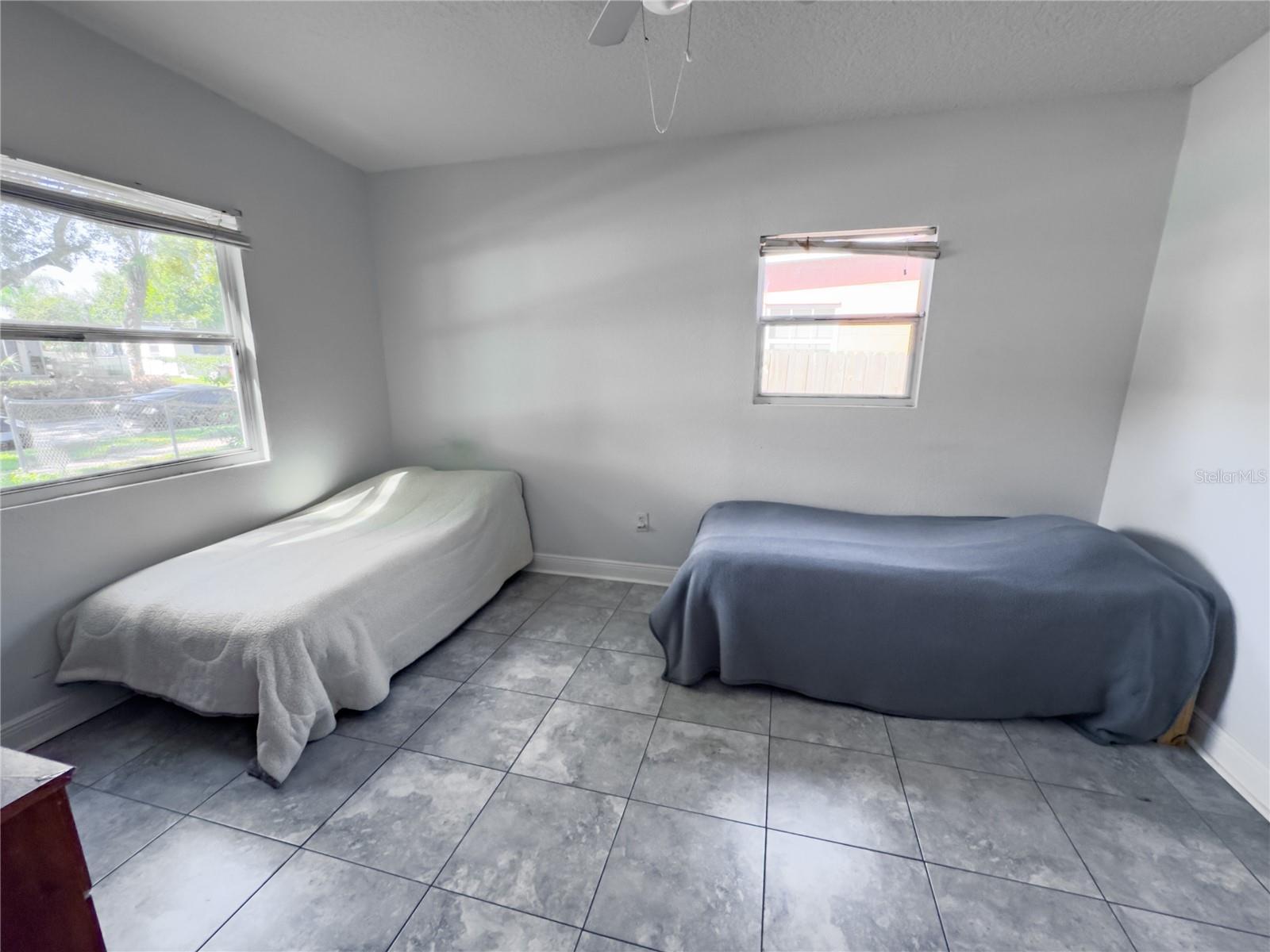 Image 16 of 42 For 901 Solandra Drive