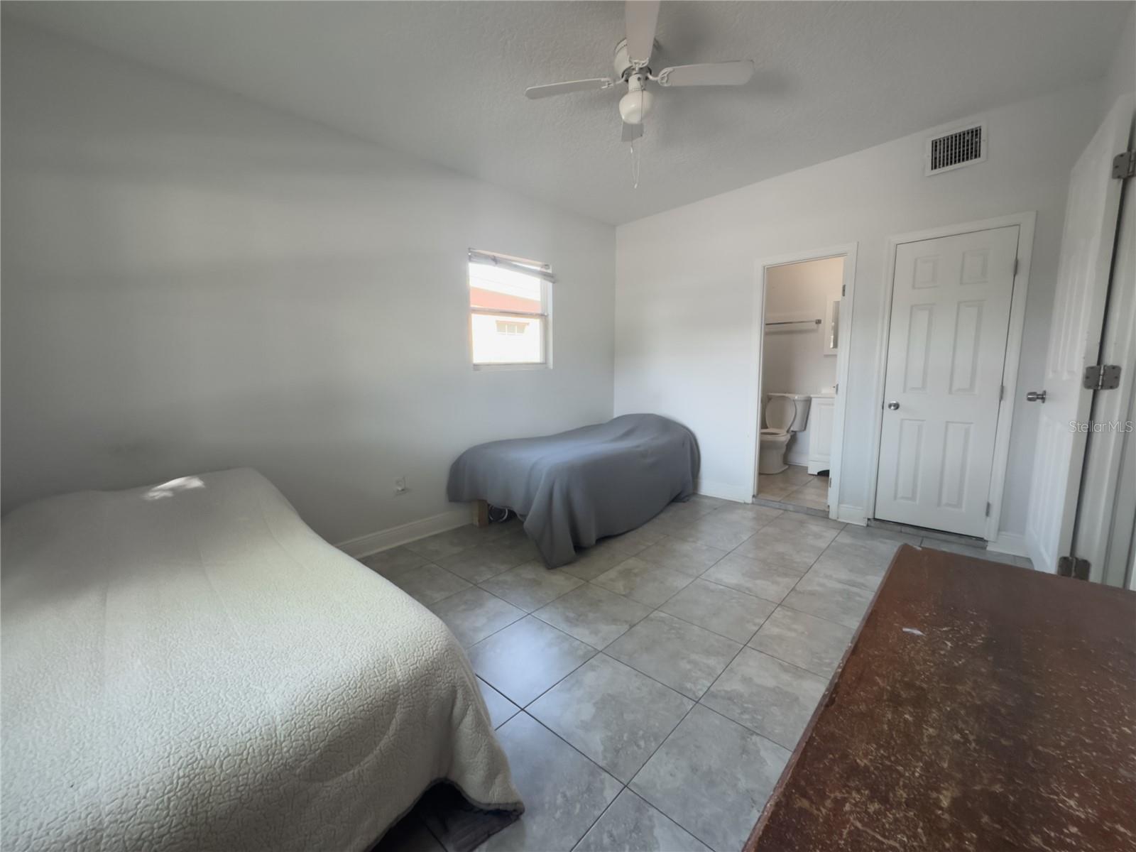 Image 17 of 42 For 901 Solandra Drive