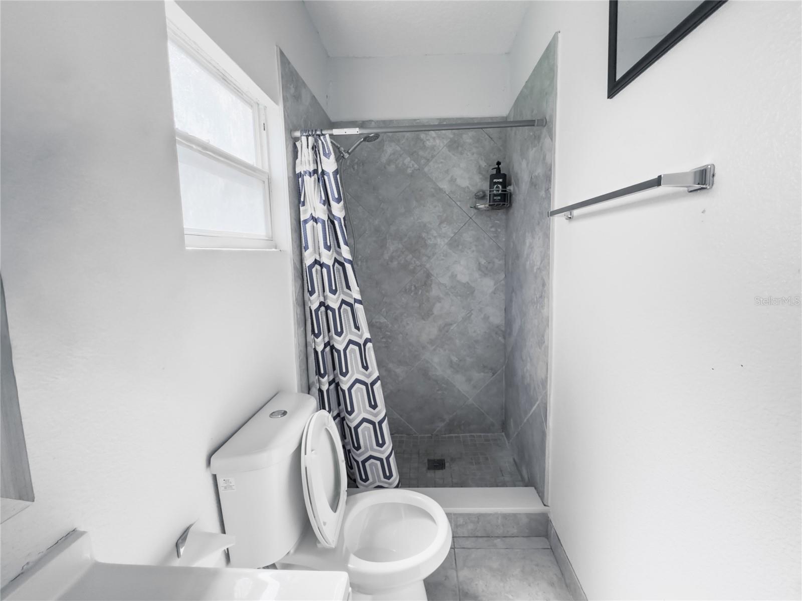 Image 31 of 42 For 901 Solandra Drive