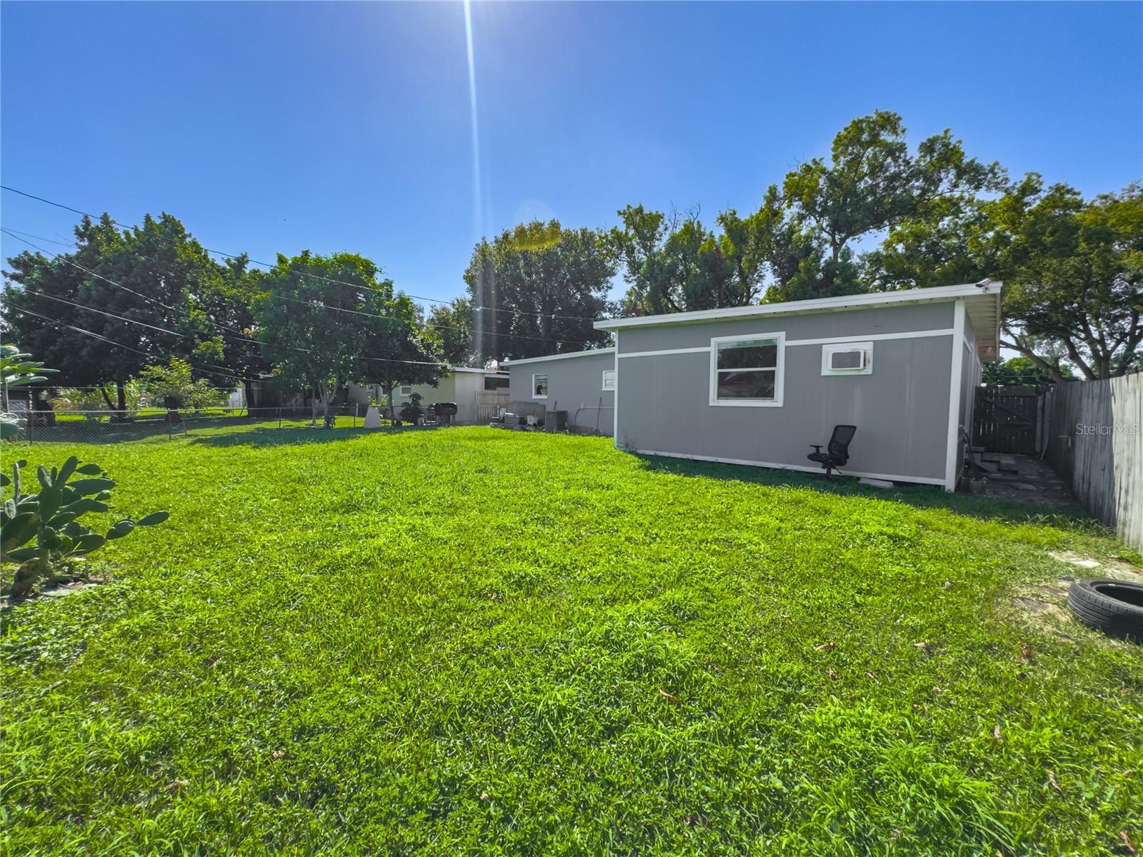 Image 37 of 42 For 901 Solandra Drive
